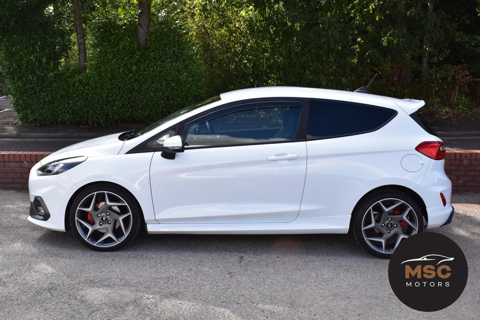 Ford Fiesta view 9