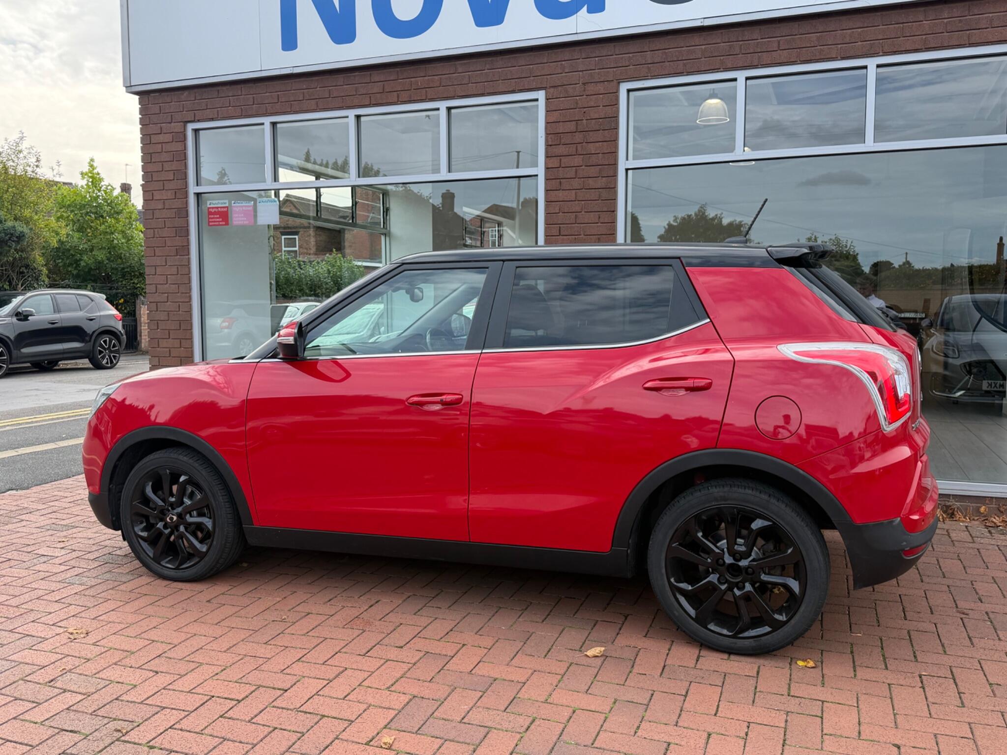 KGM Tivoli view 12