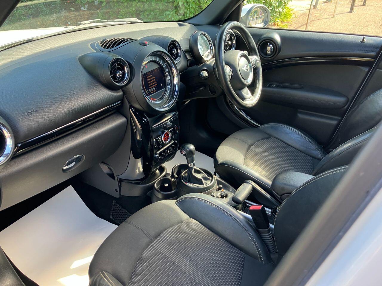 Mini Countryman view 26