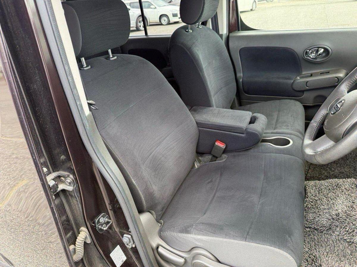 Nissan Cube view 10