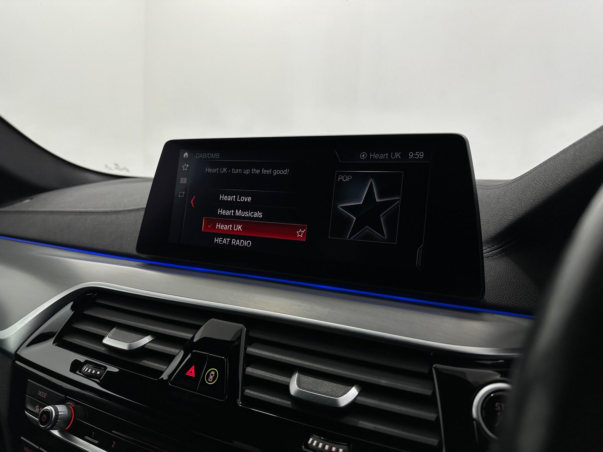 BMW 5 Series view 26
