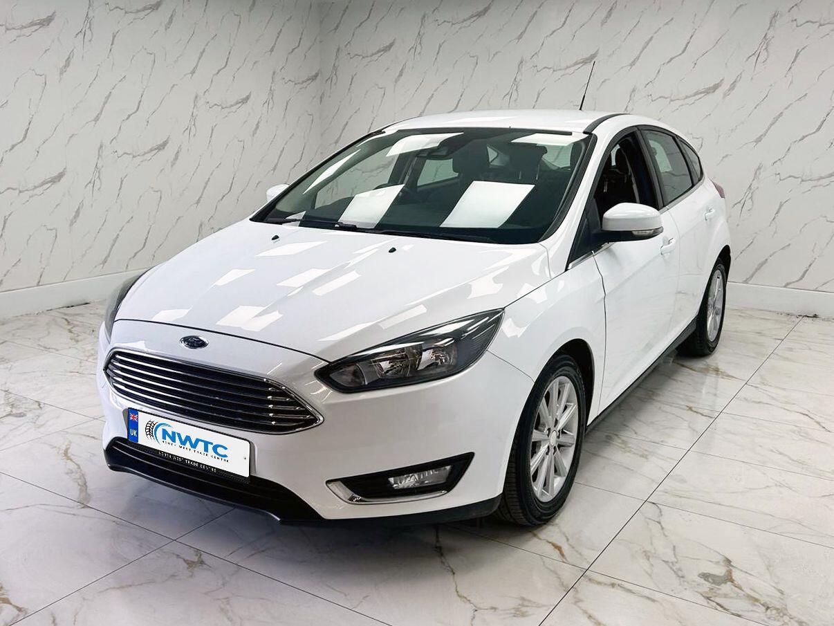 Ford Focus view 6