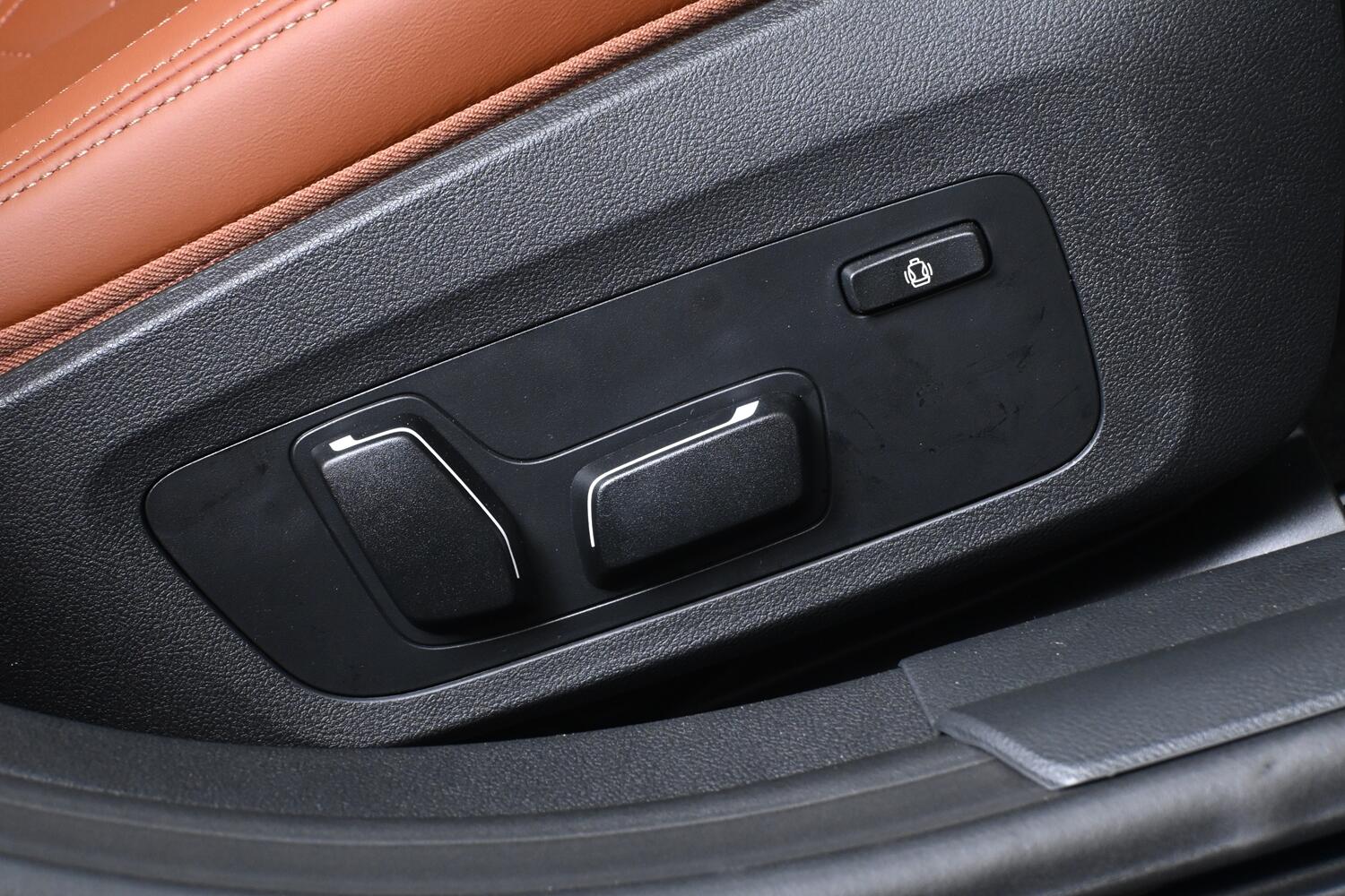 BMW I4 view 30