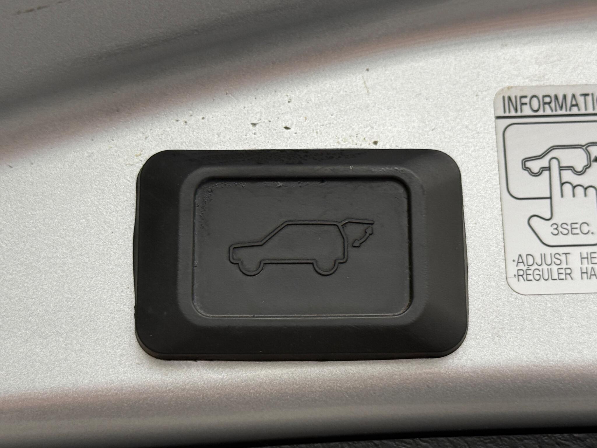 Toyota RAV4 - Image 50