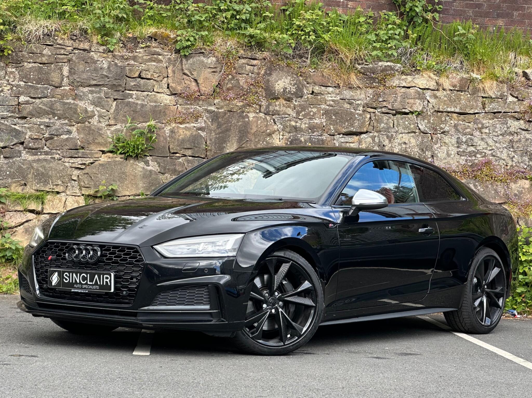 Audi S5 view 3