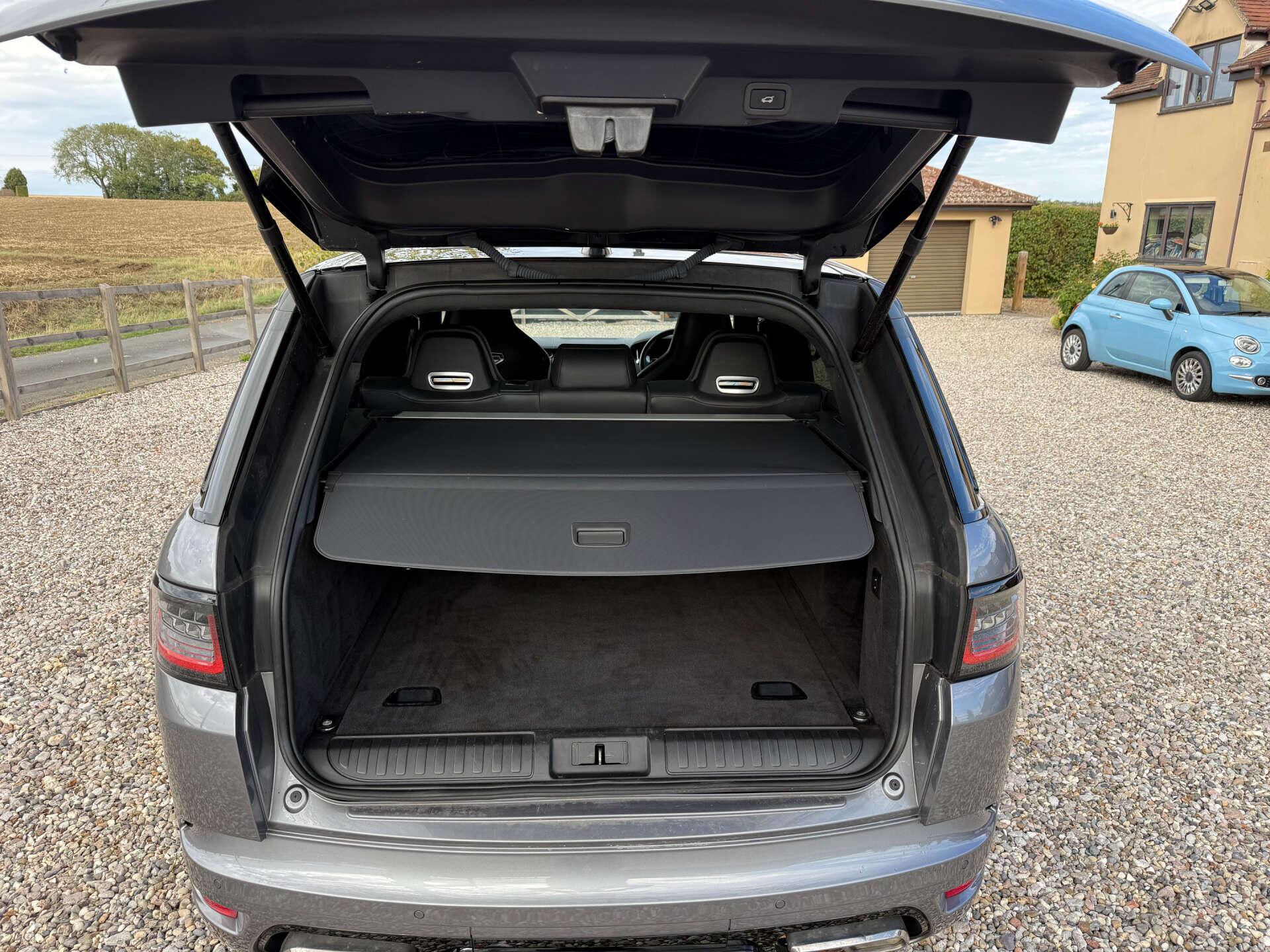 Land Rover Range Rover Sport view 16