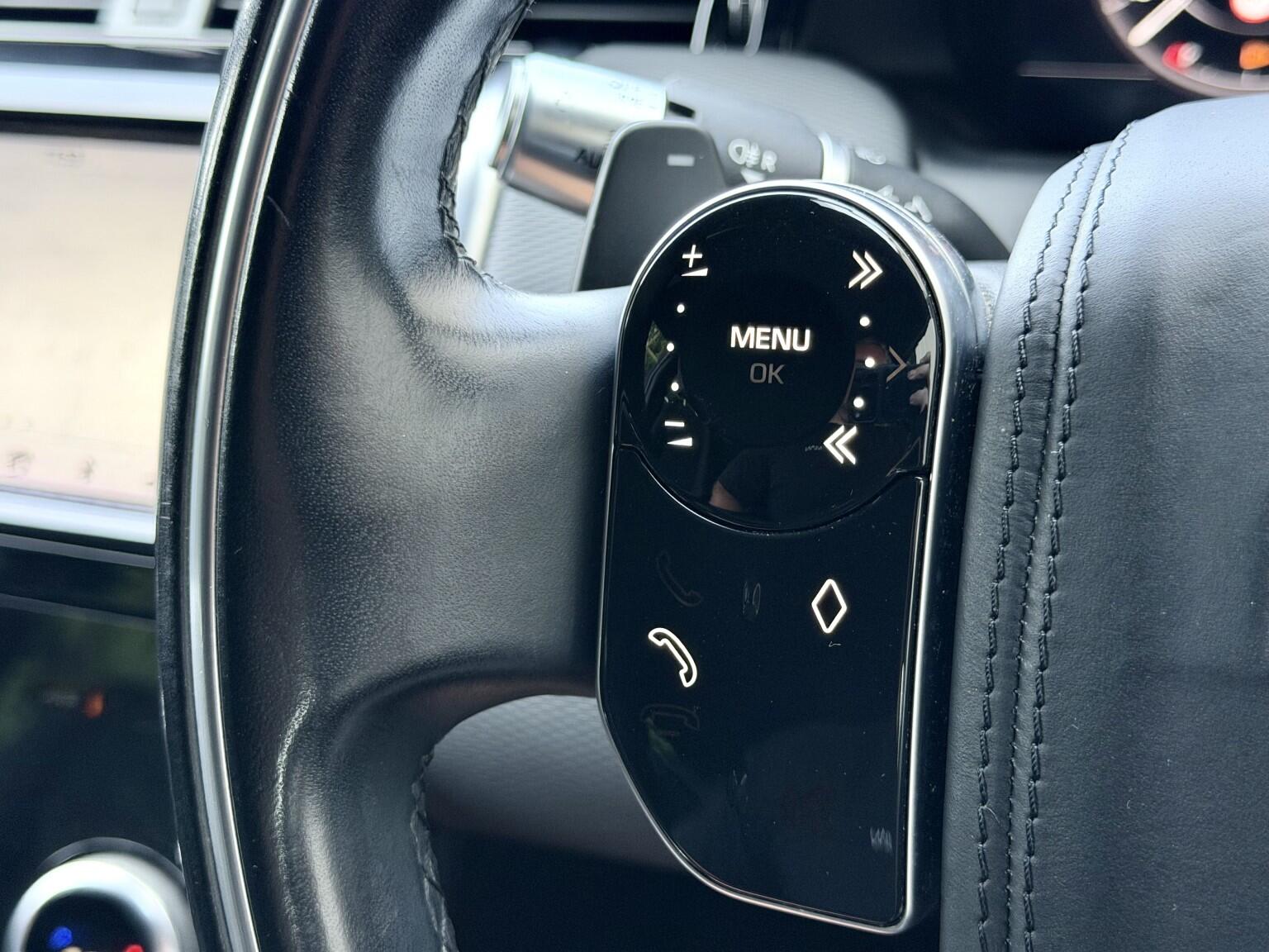 Land Rover Discovery Sport view 25