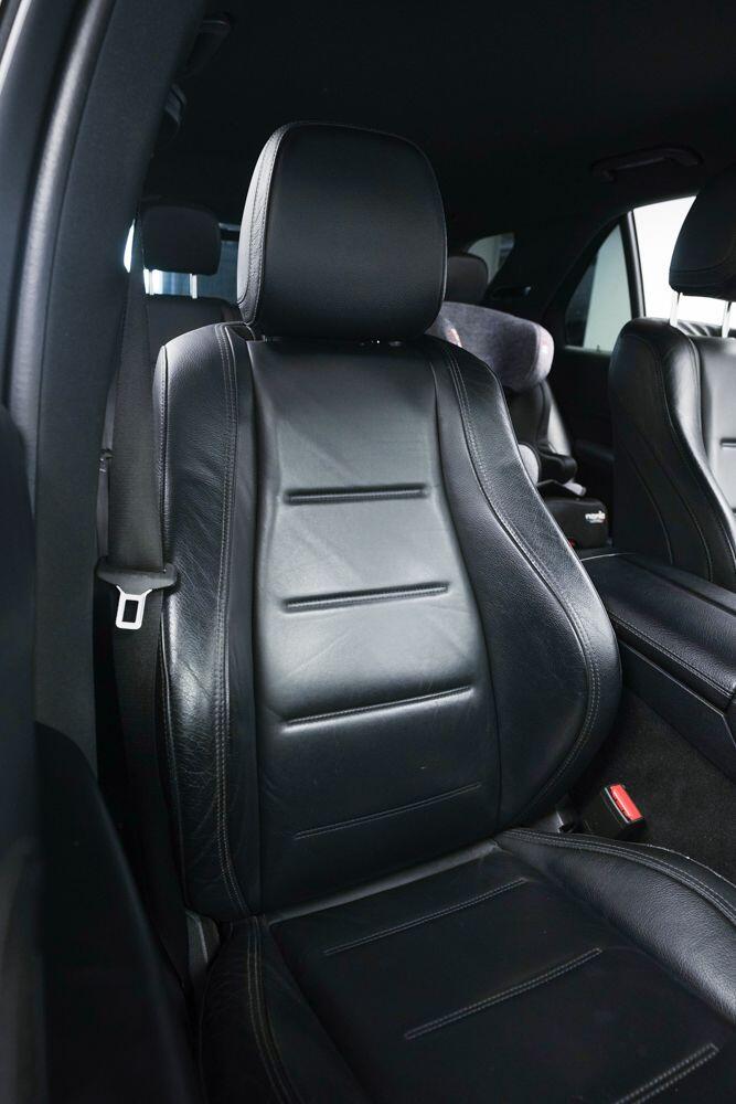 Mercedes-Benz Gle view 10