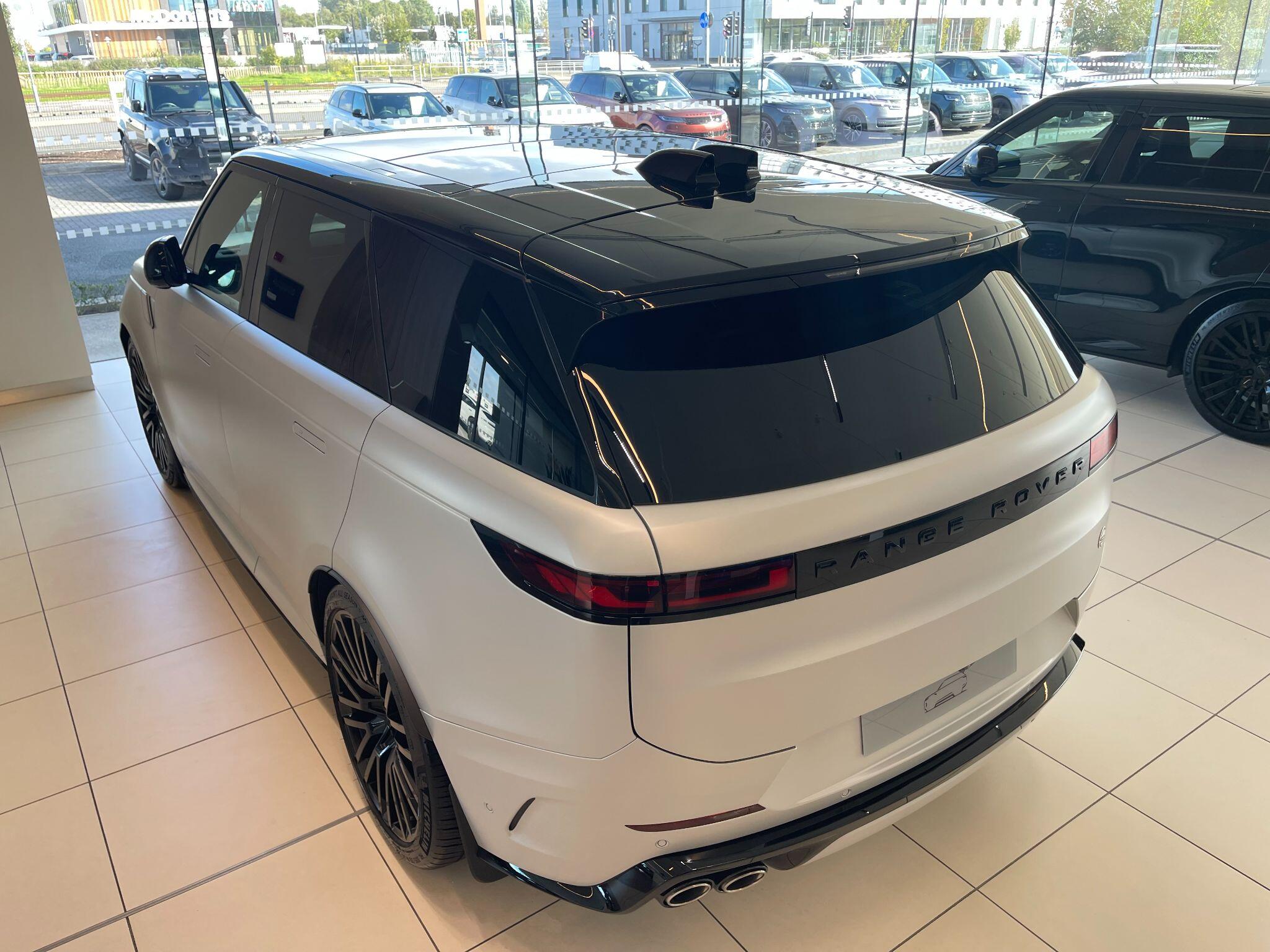Land Rover Range Rover Sport view 10