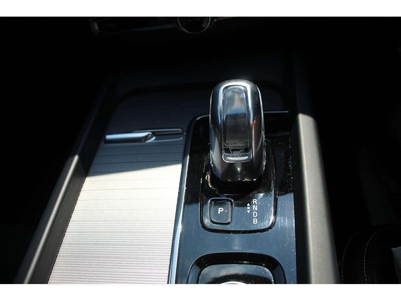 Volvo XC60 view 30