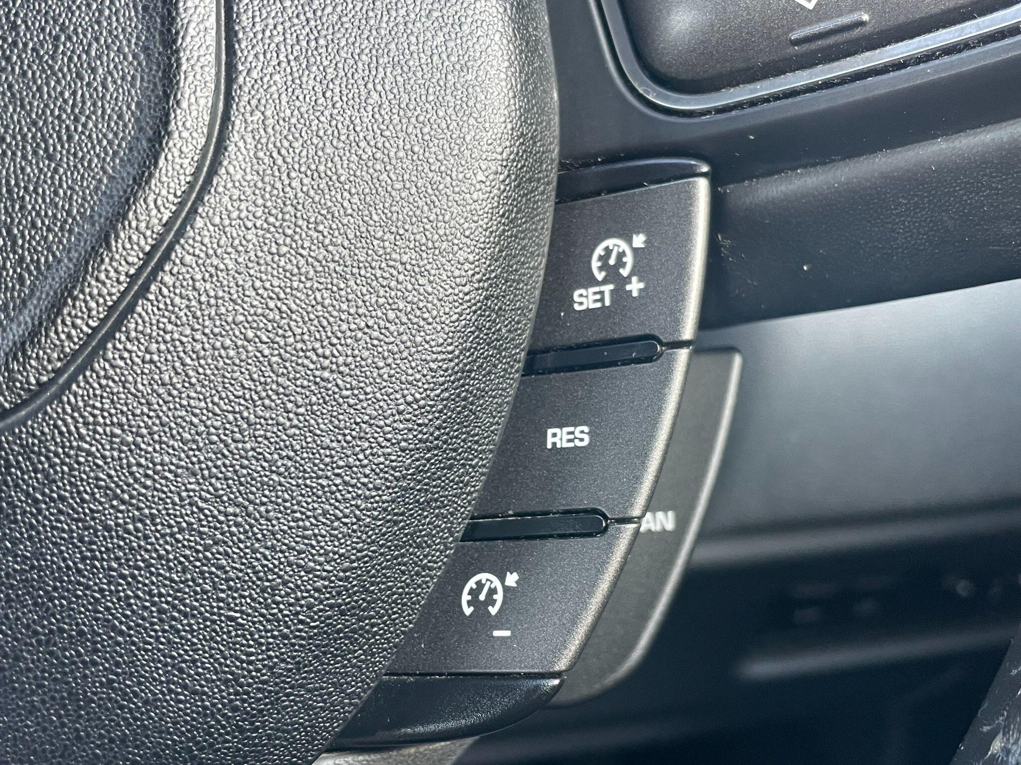 Land Rover Range Rover Evoque view 33
