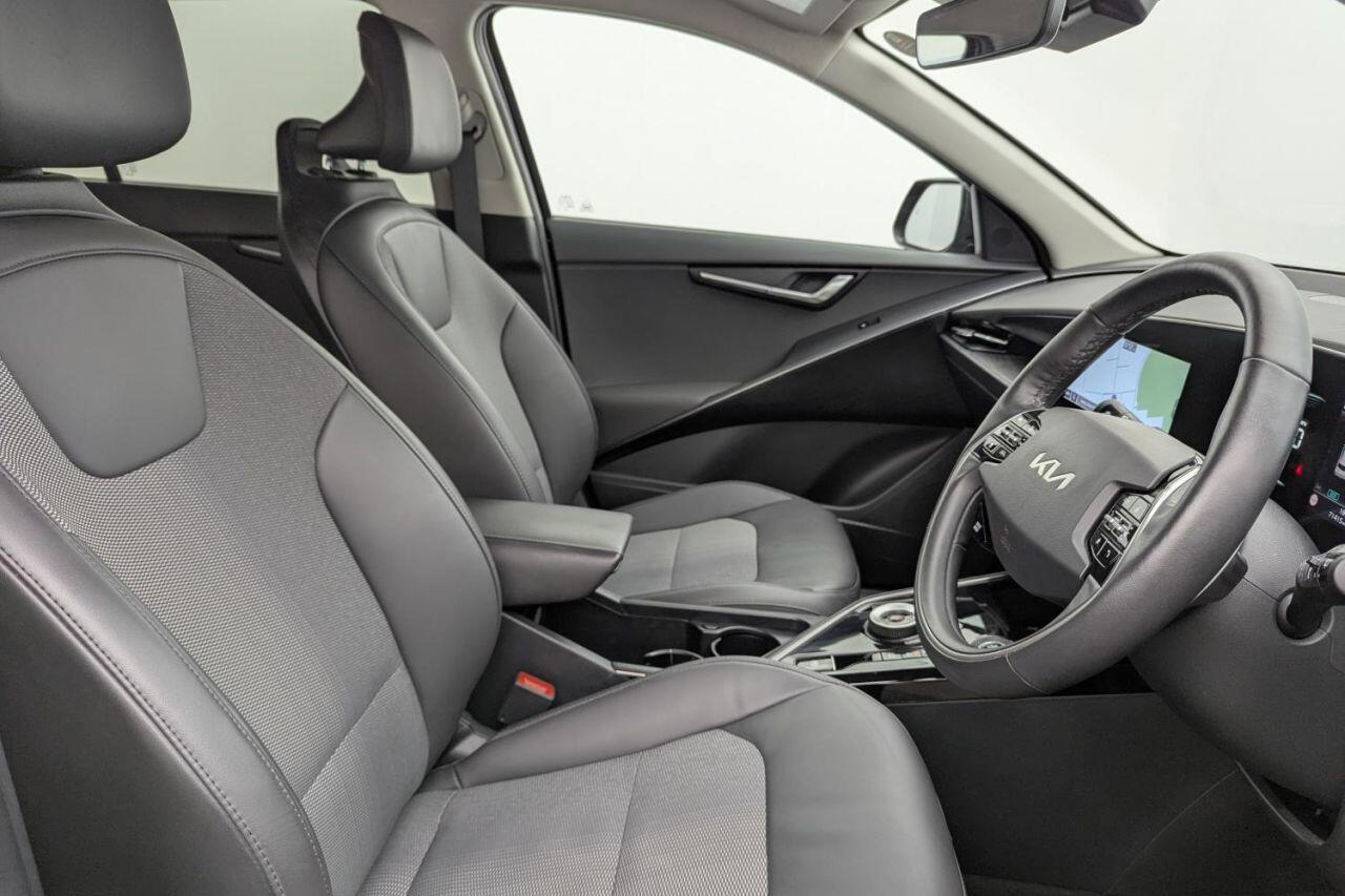 Kia Niro view 3
