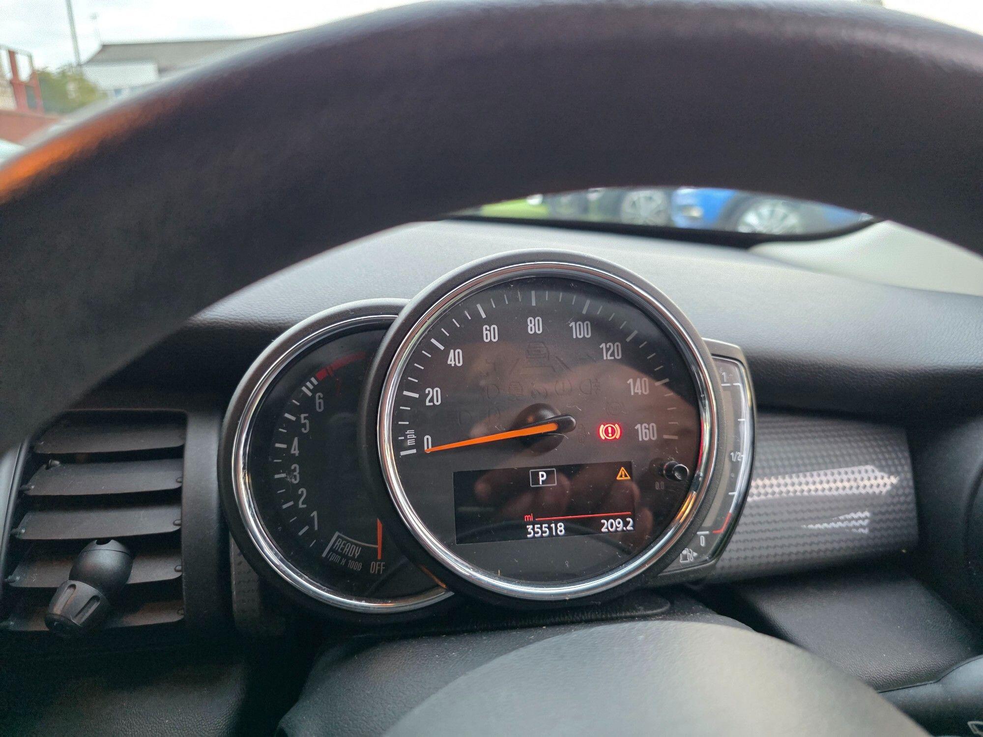 Mini Hatch view 17