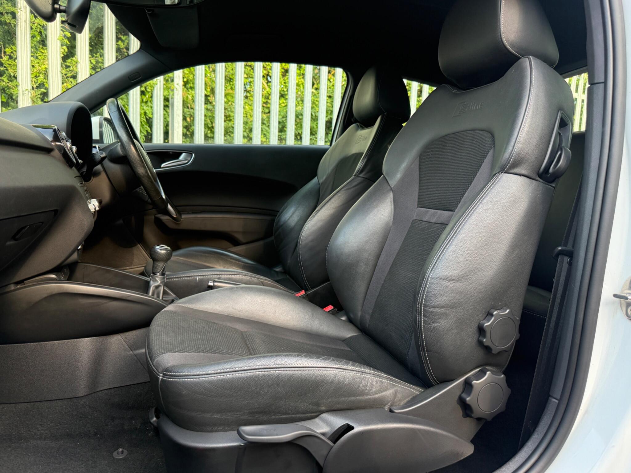 2015 Audi A1 image 40