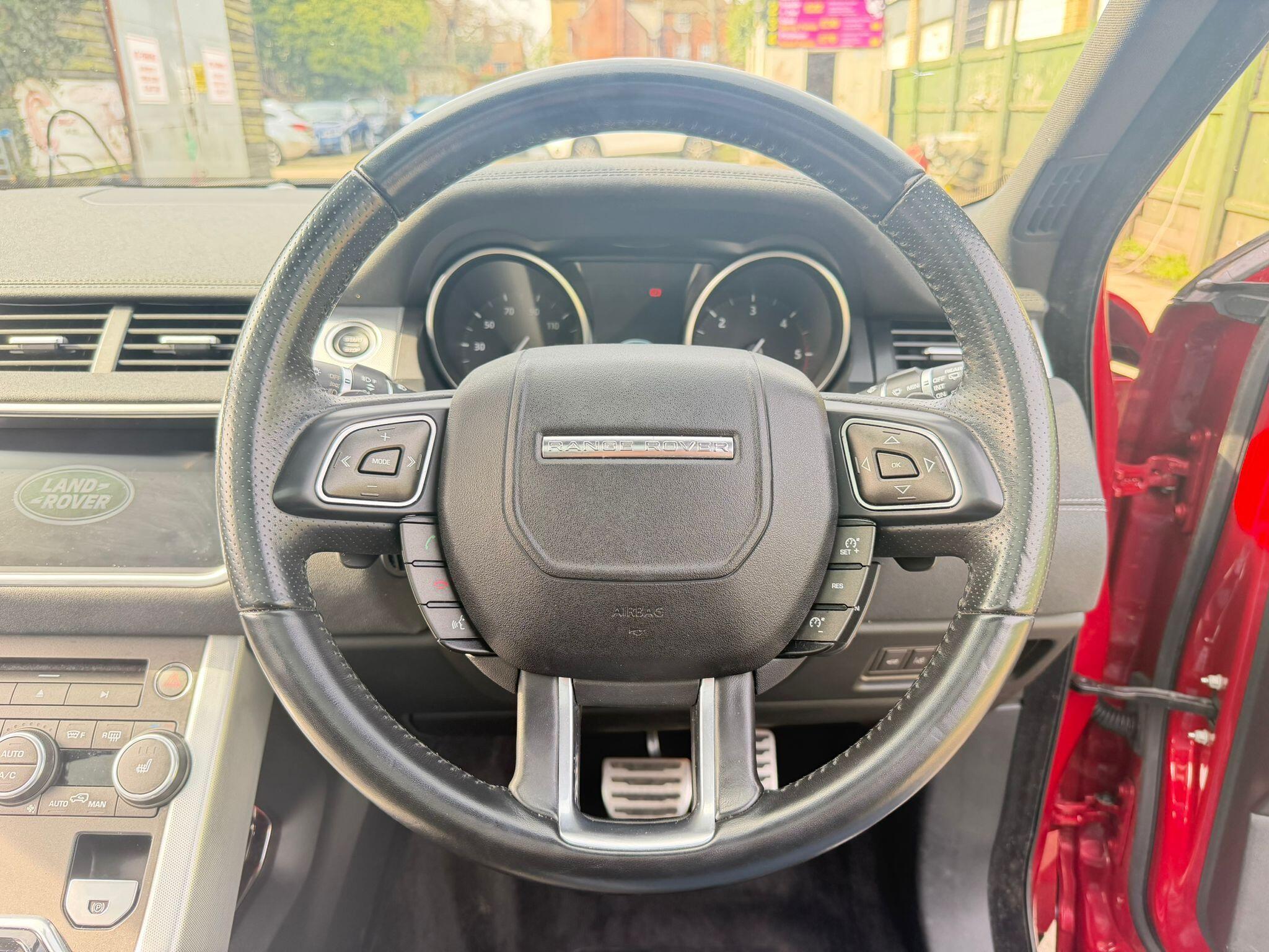 Land Rover Range Rover Evoque view 28