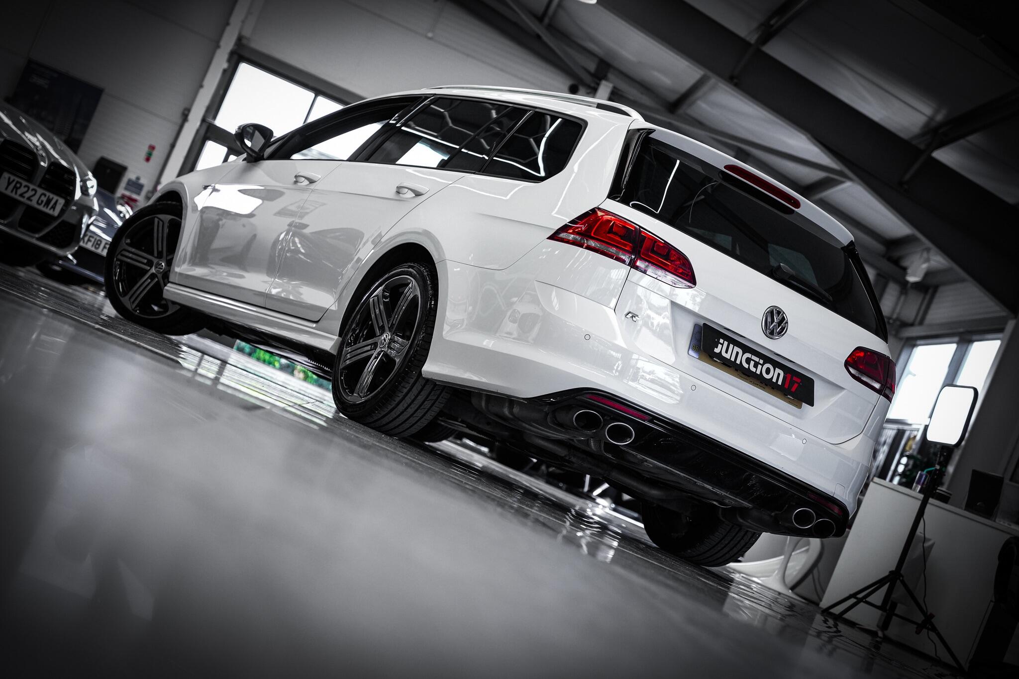 Volkswagen Golf view 6