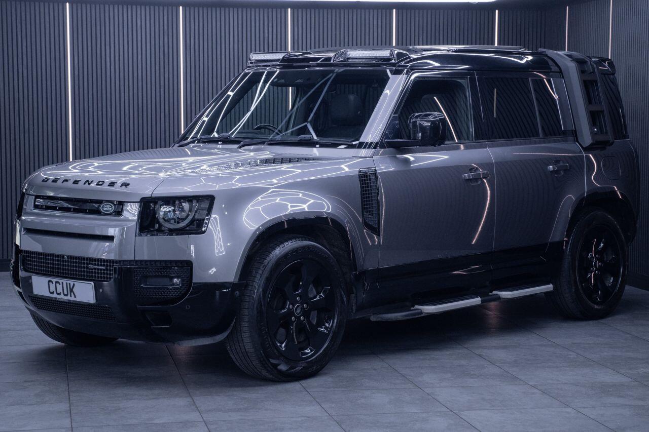 Land Rover Defender view 5