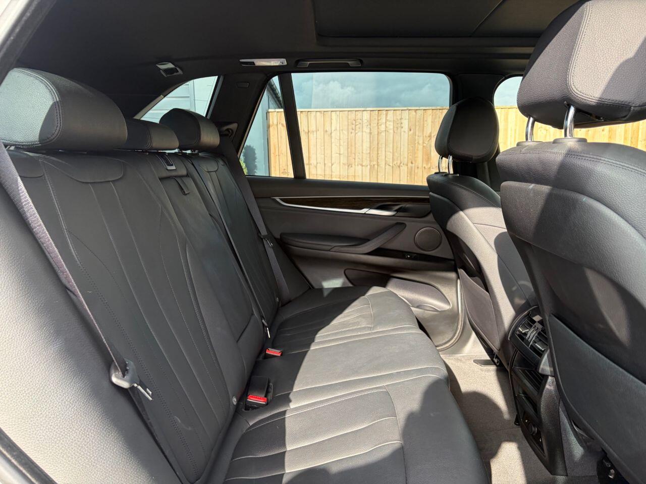 BMW X5 view 27