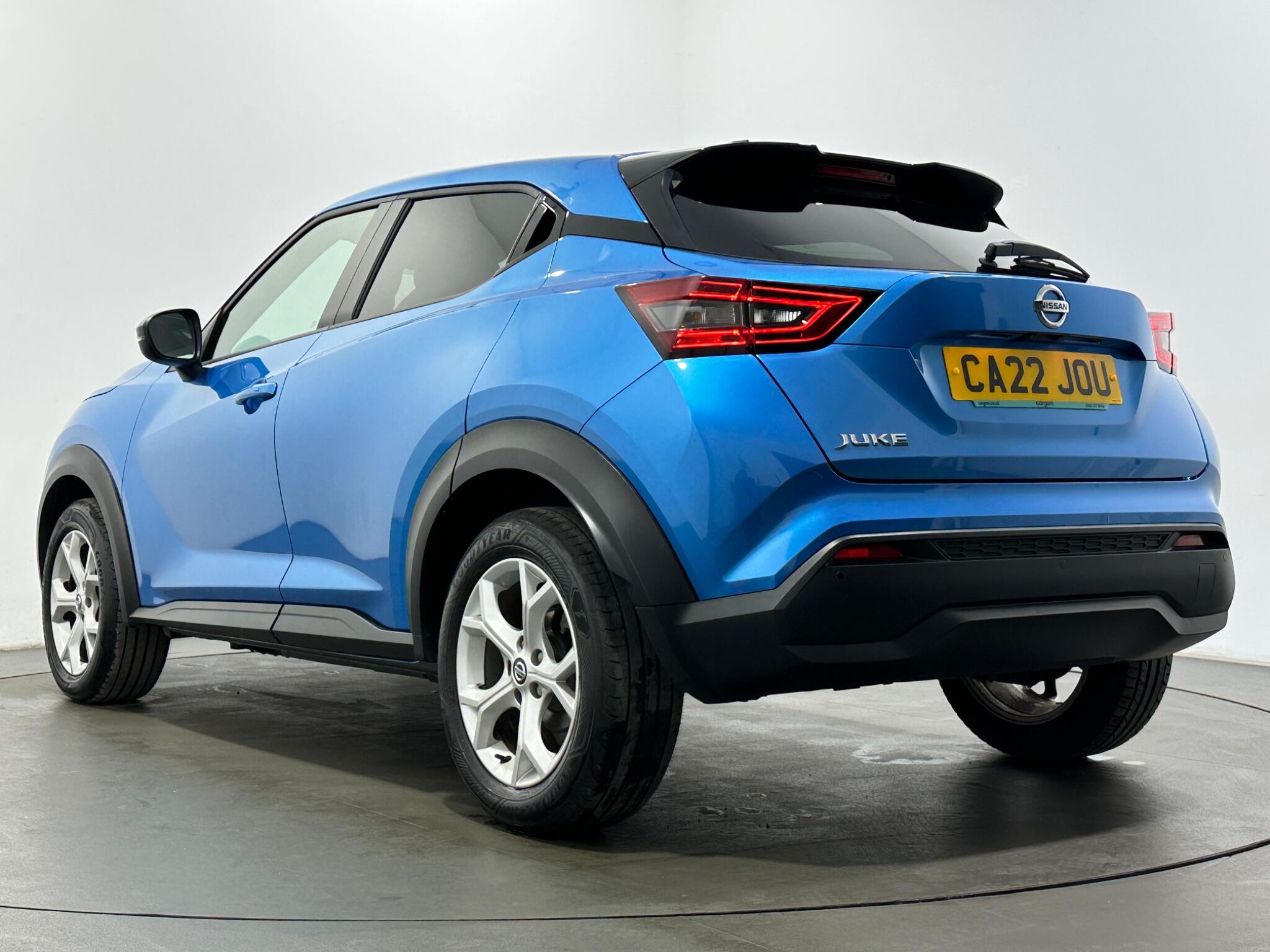 Nissan Juke view 45