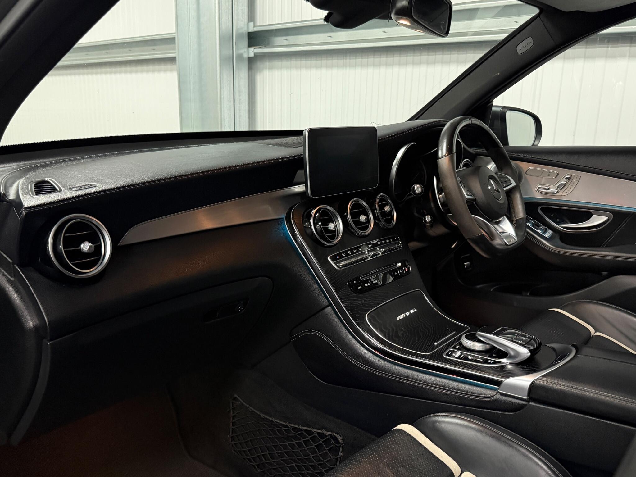 Mercedes-Benz GLC view 20