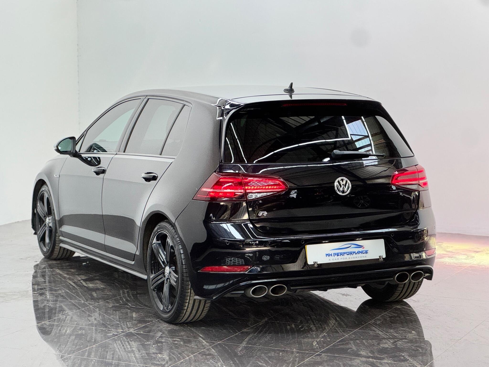 Volkswagen Golf view 42