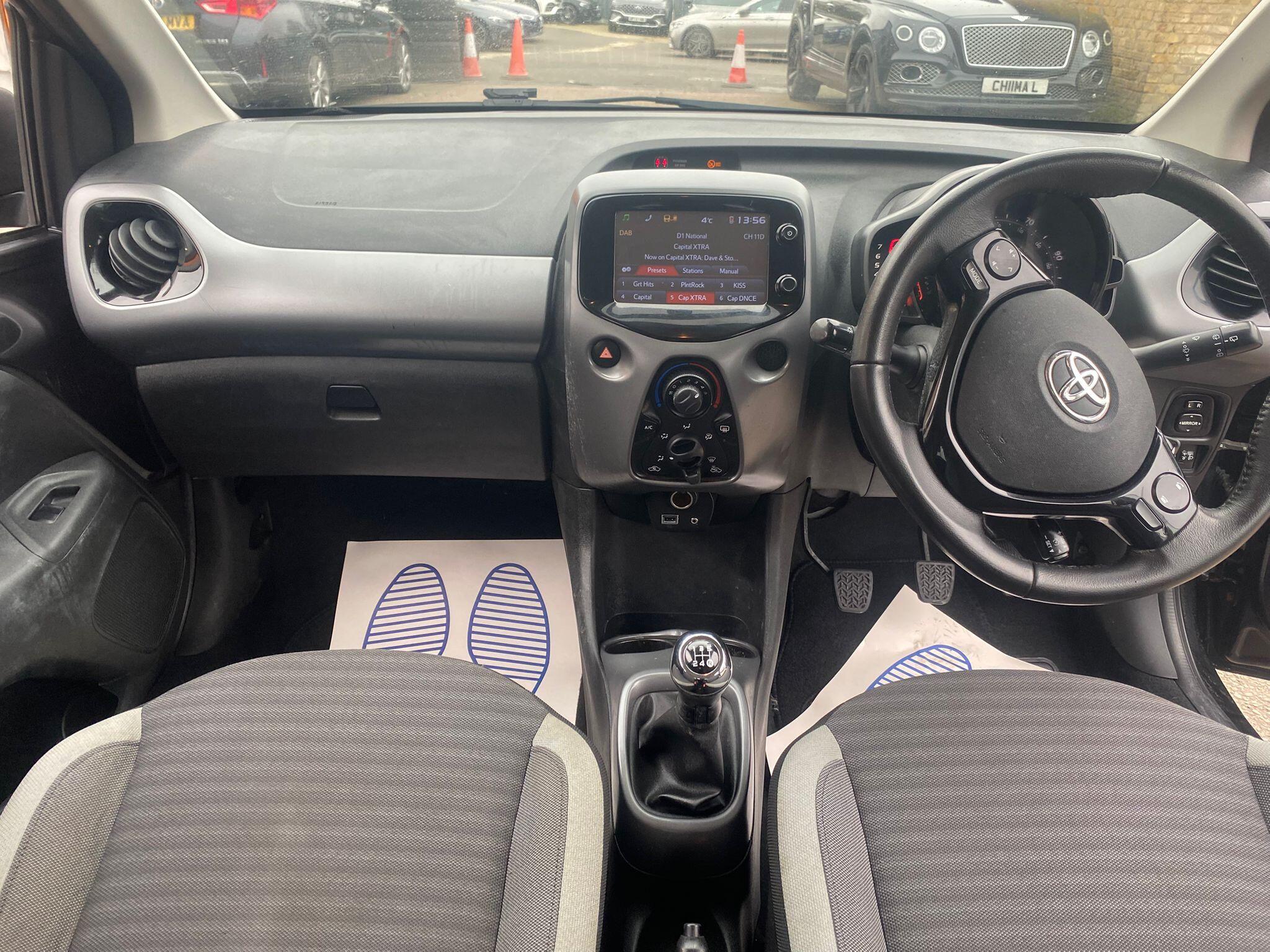 Toyota Aygo view 13