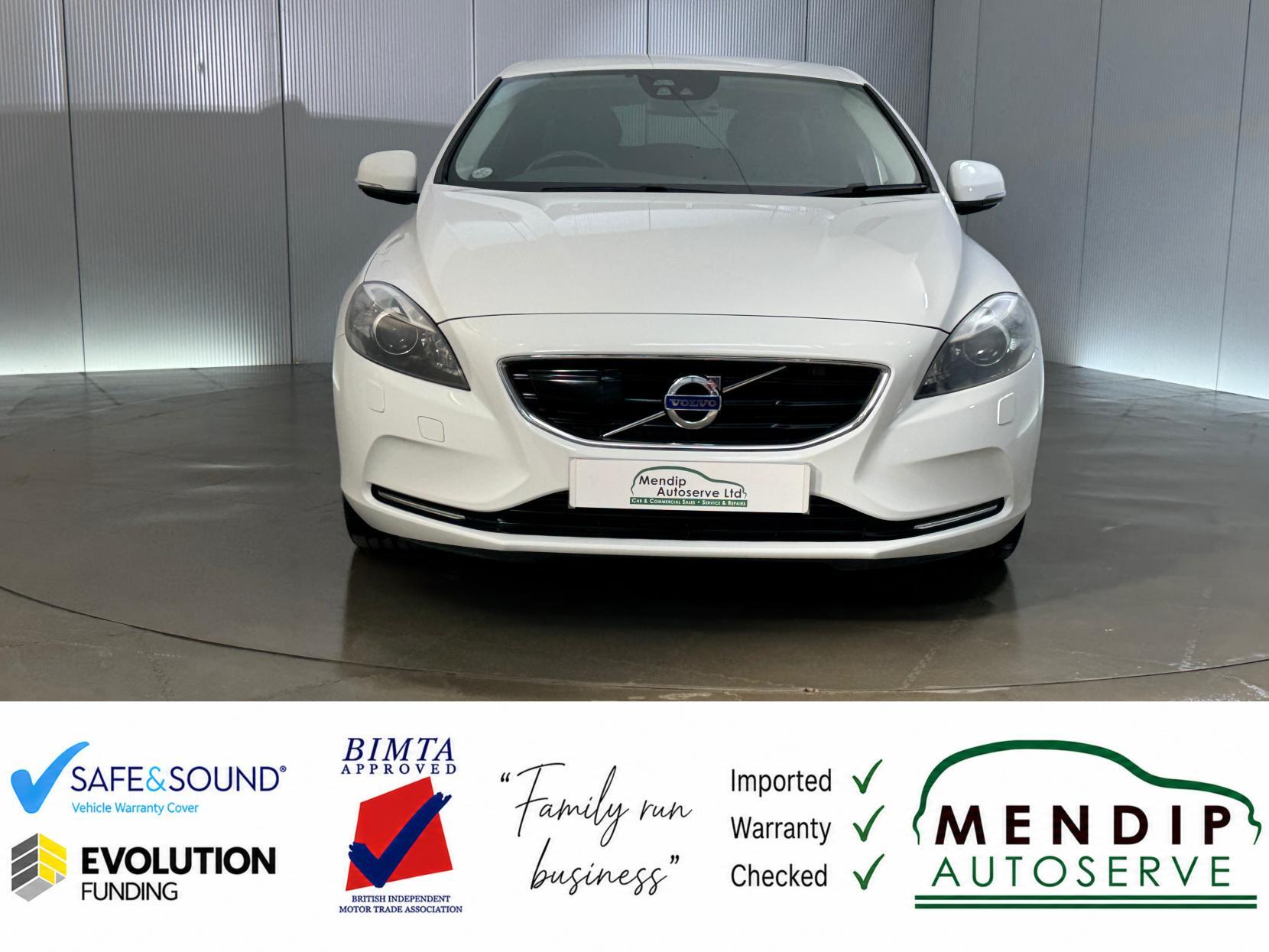 Volvo V40 view 43