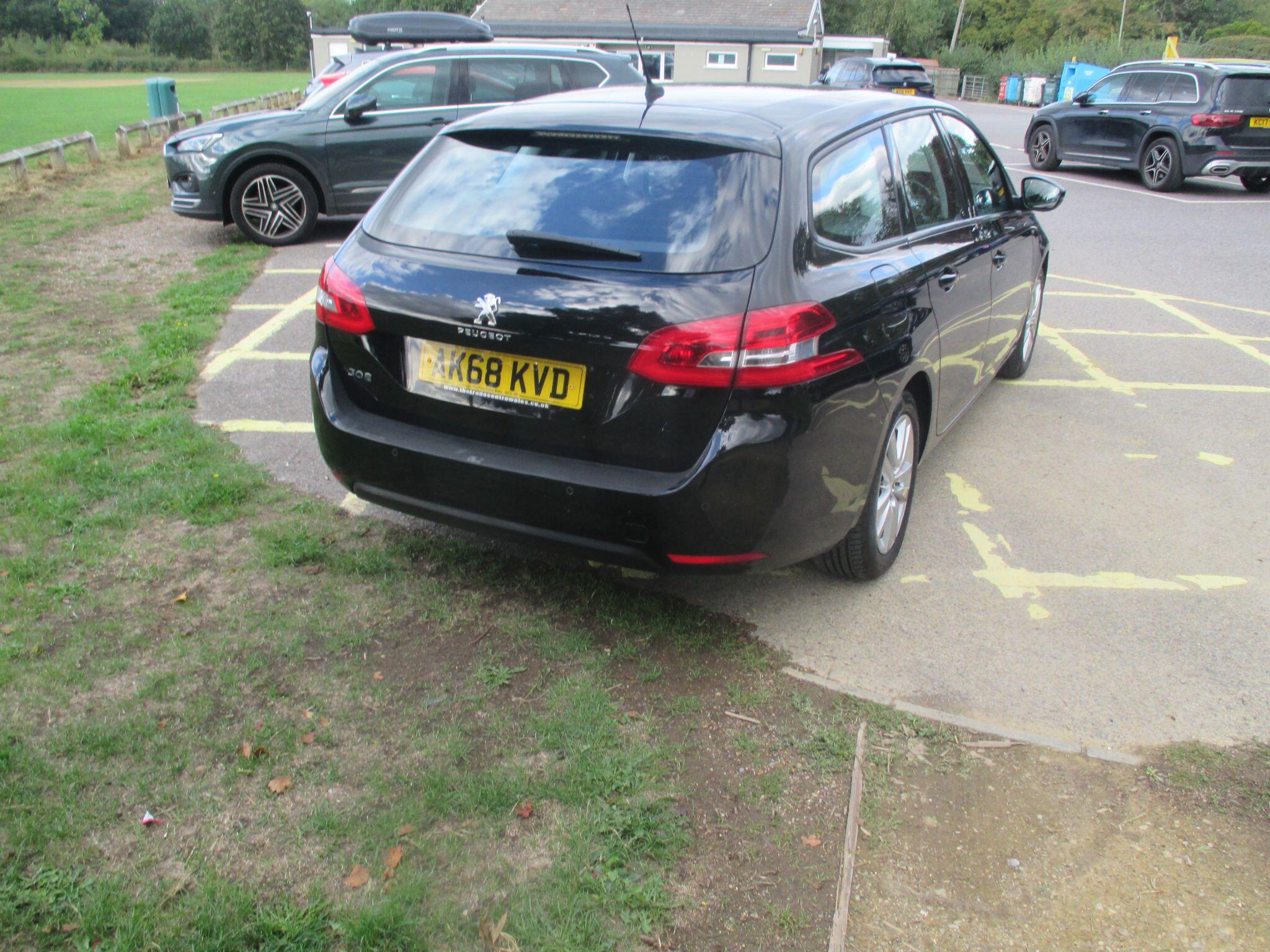 Peugeot 308 SW view 15
