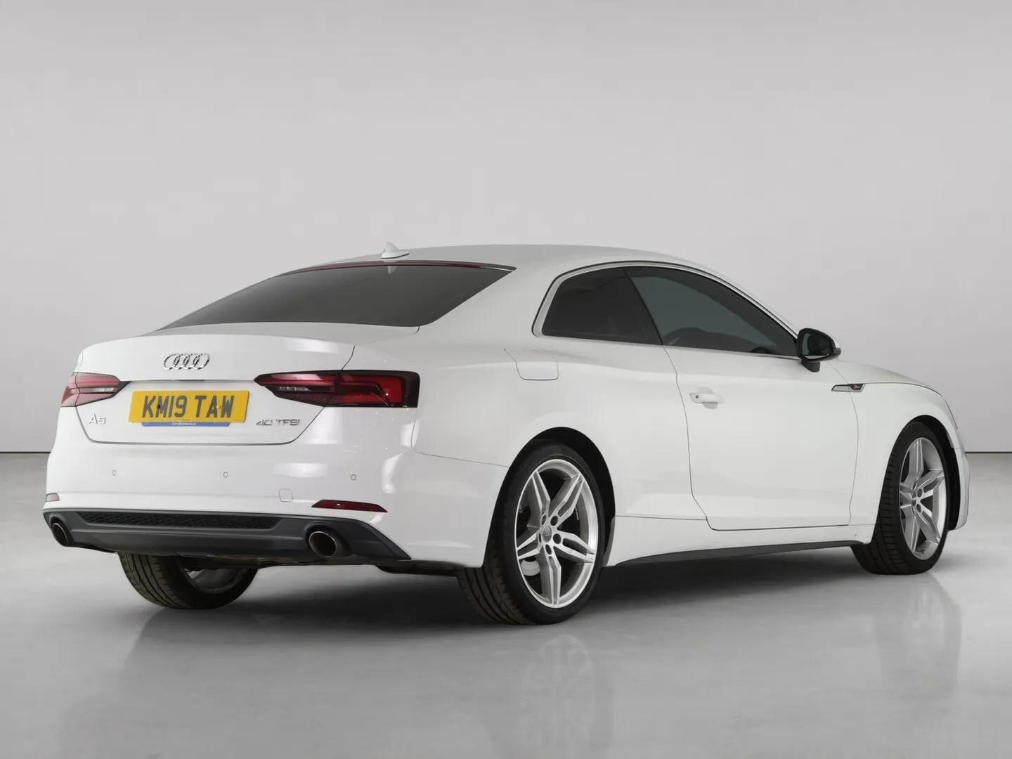 Audi A5 view 11
