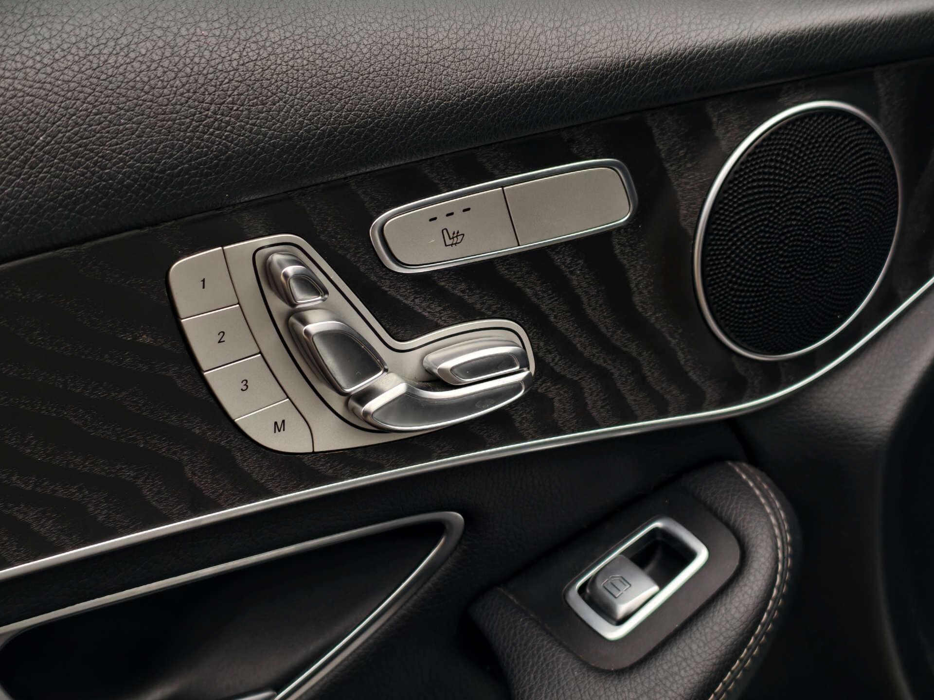 Mercedes-Benz GLC view 17