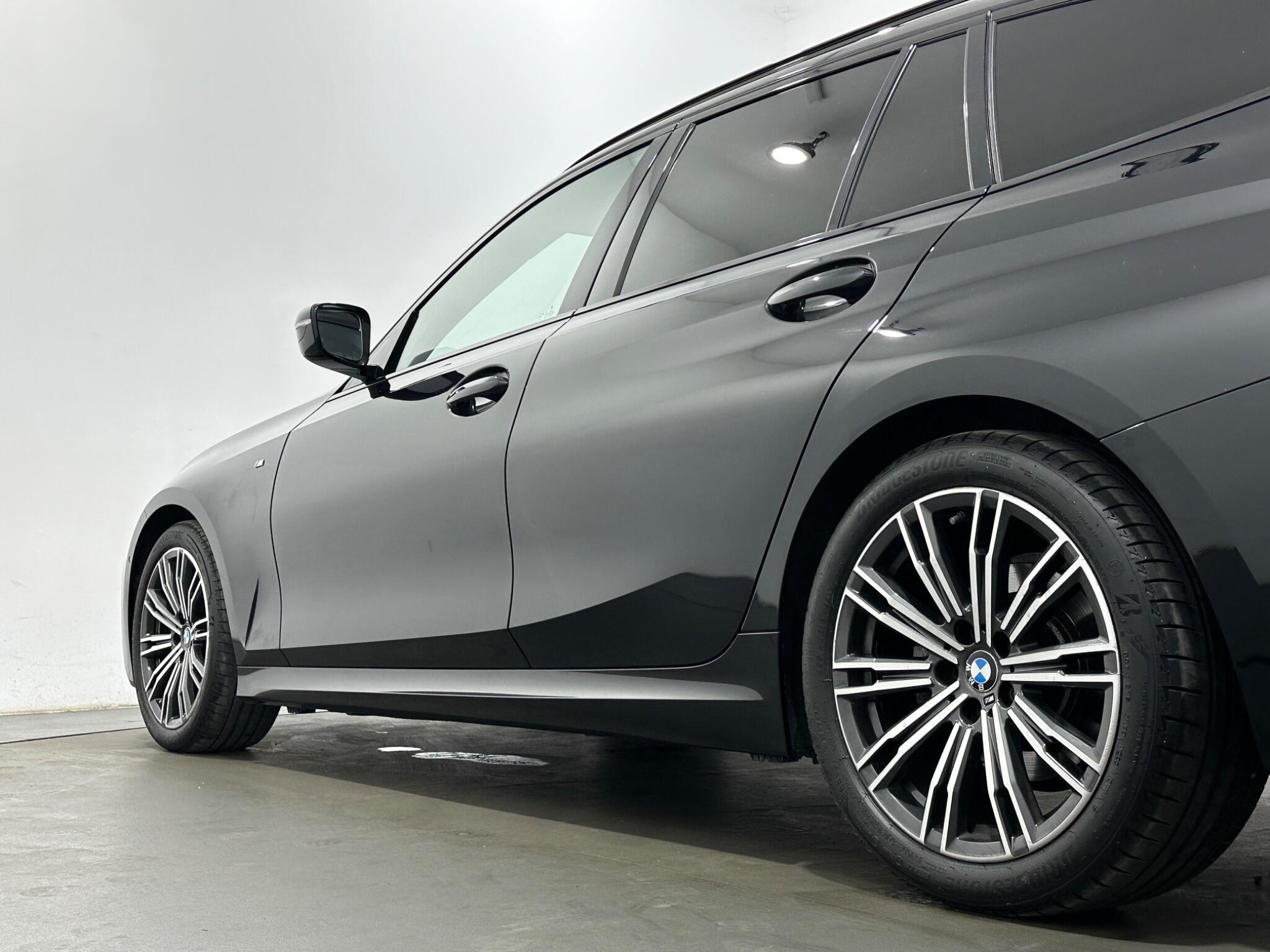 BMW 3 Series view 50
