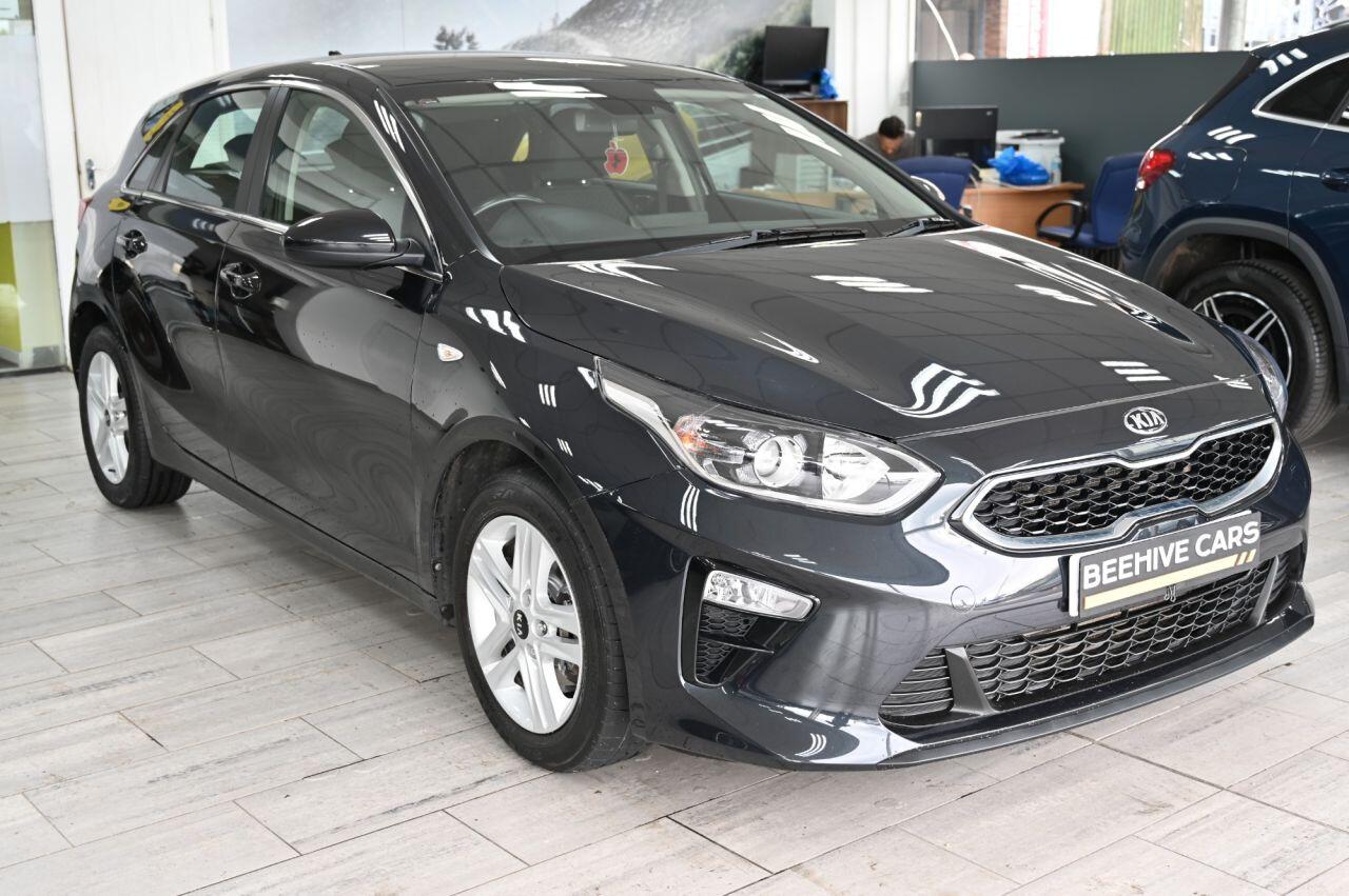 Kia Ceed view 2