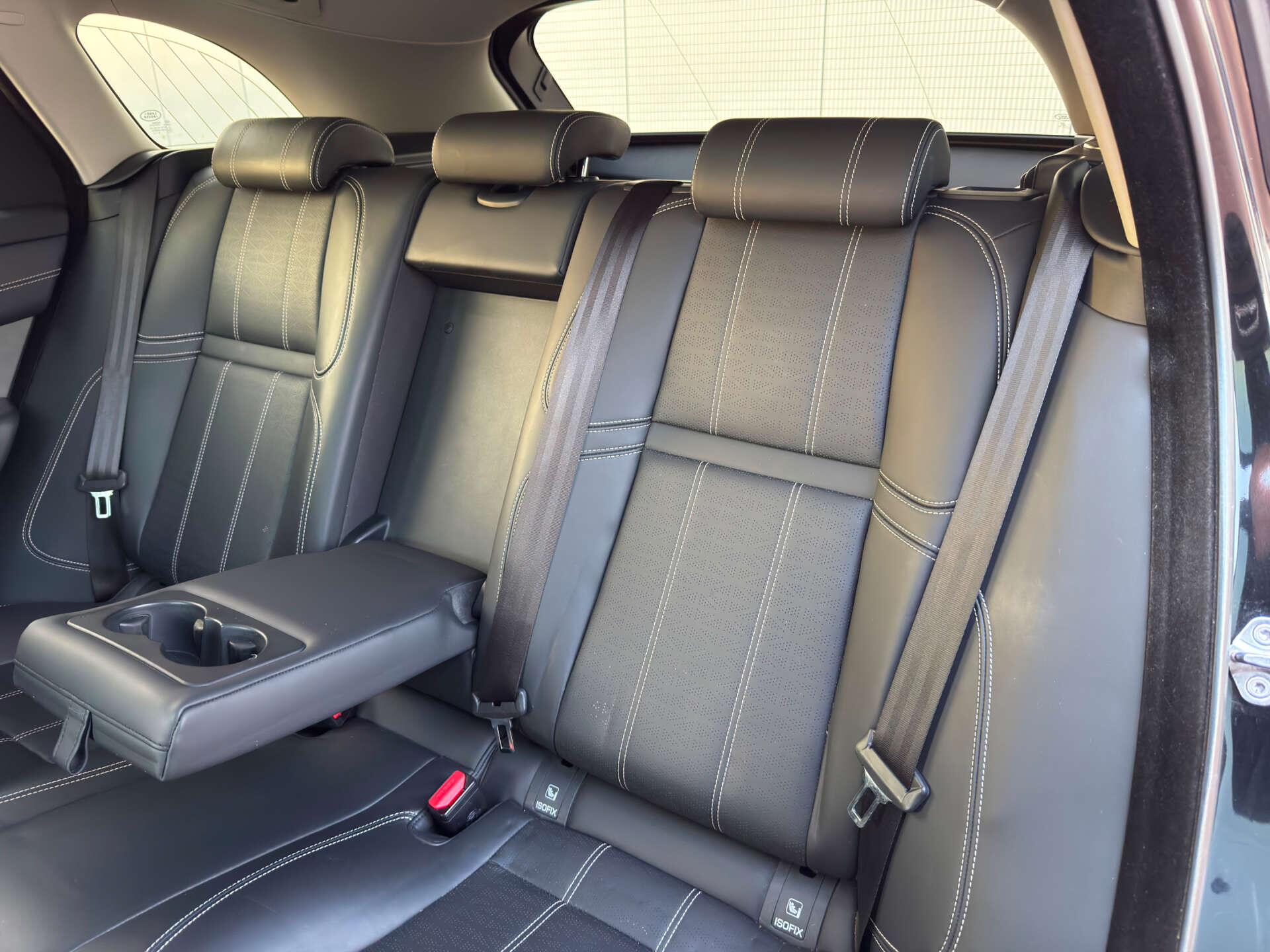 Land Rover Range Rover Velar view 40