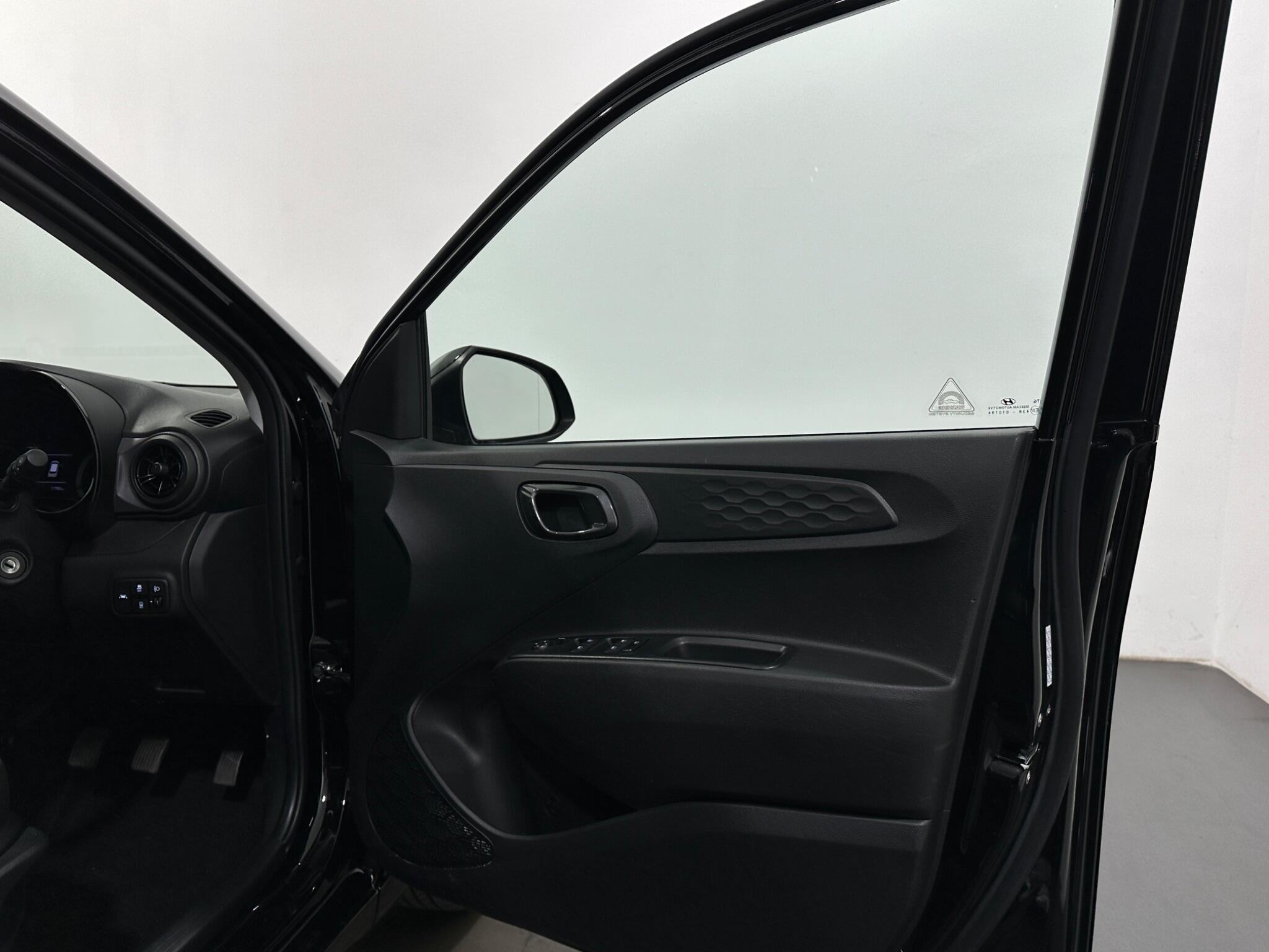 Hyundai I10 view 30
