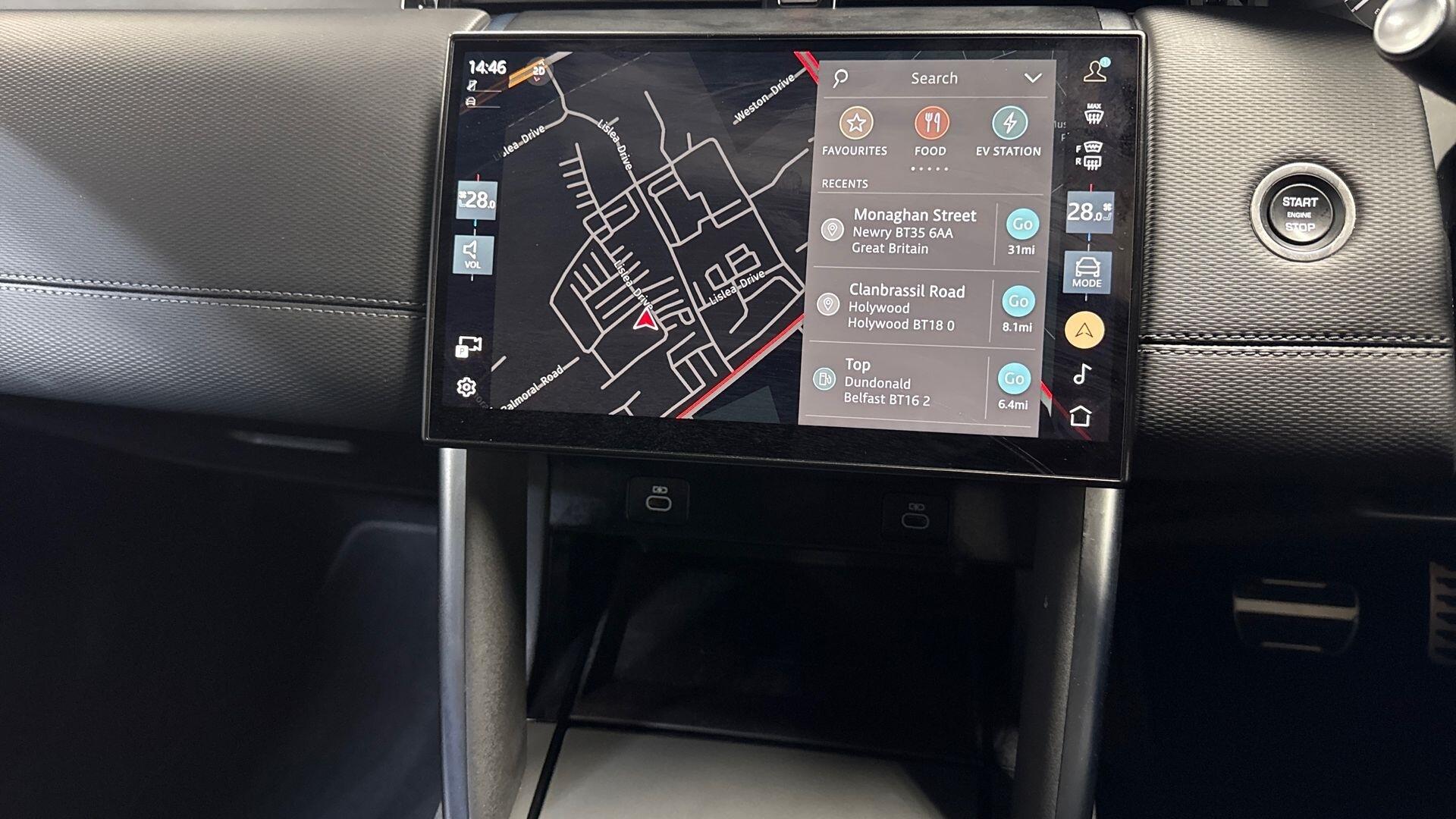 Land Rover Discovery Sport view 12