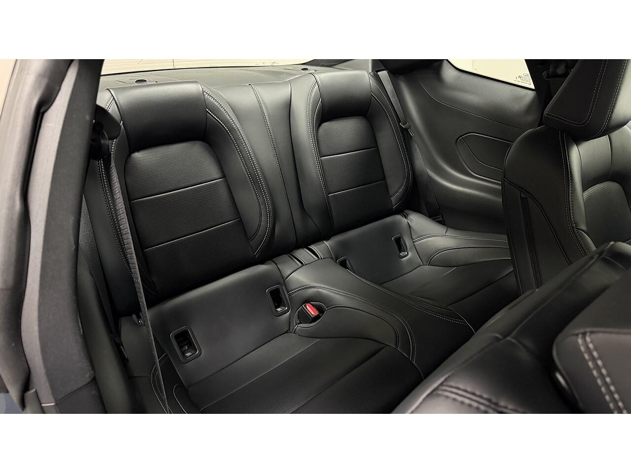 Ford Mustang view 15