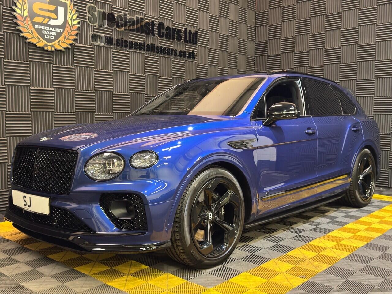 Bentley Bentayga view 24
