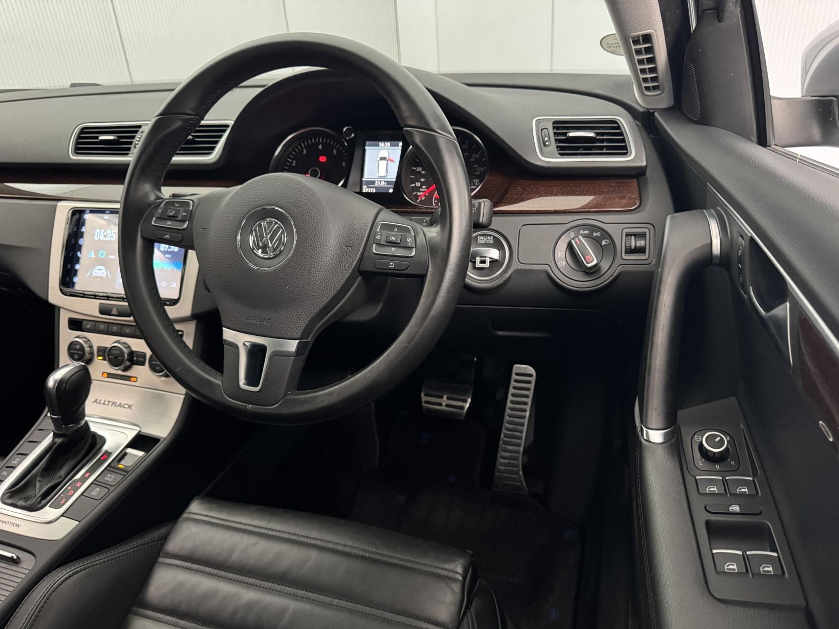 Volkswagen Passat view 61