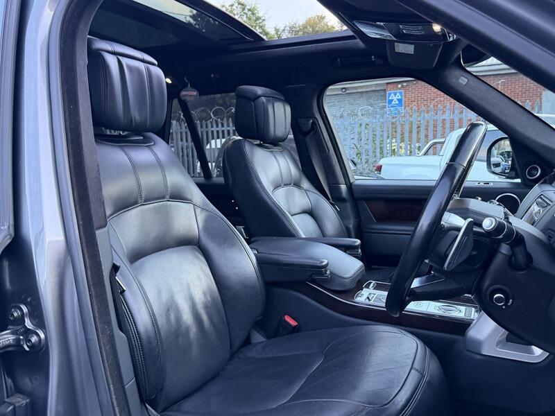 Land Rover Range Rover view 29