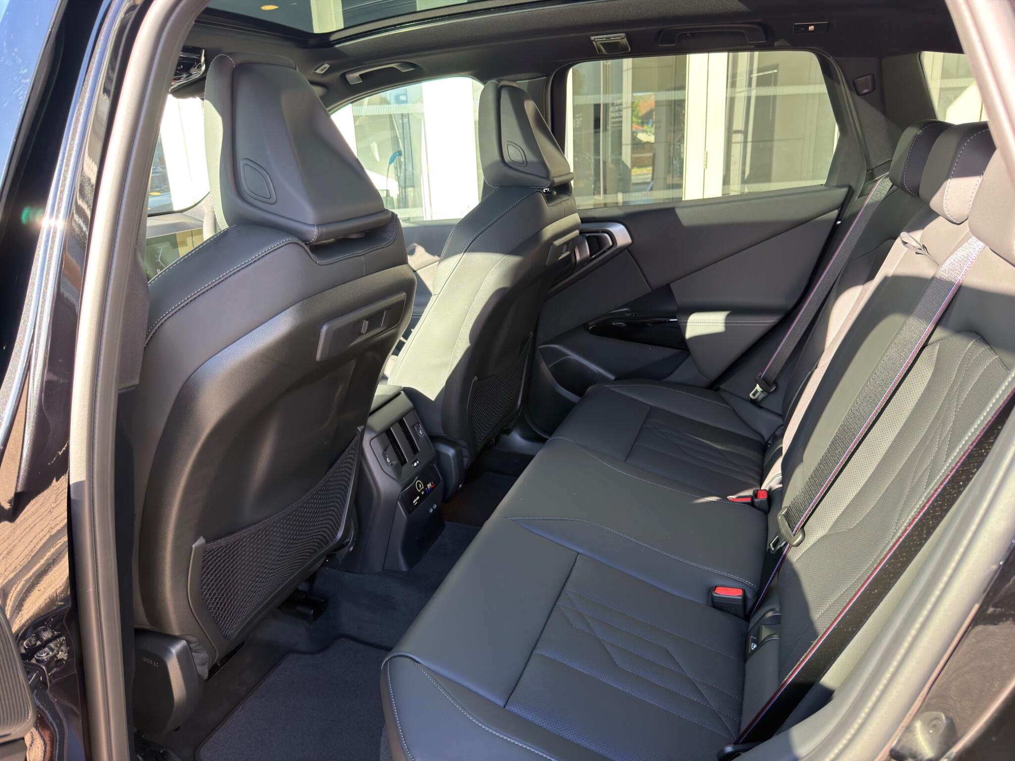 BMW X3 view 12