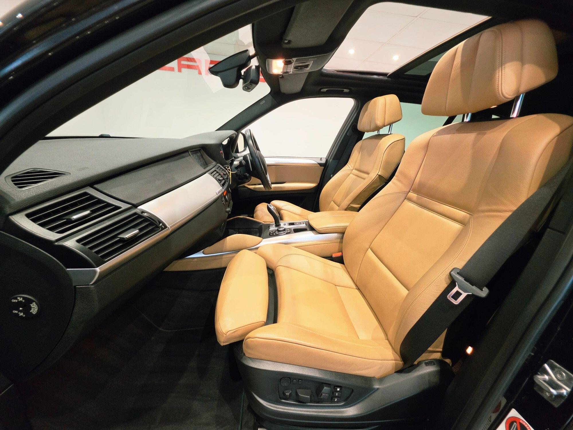 BMW X5 M view 80