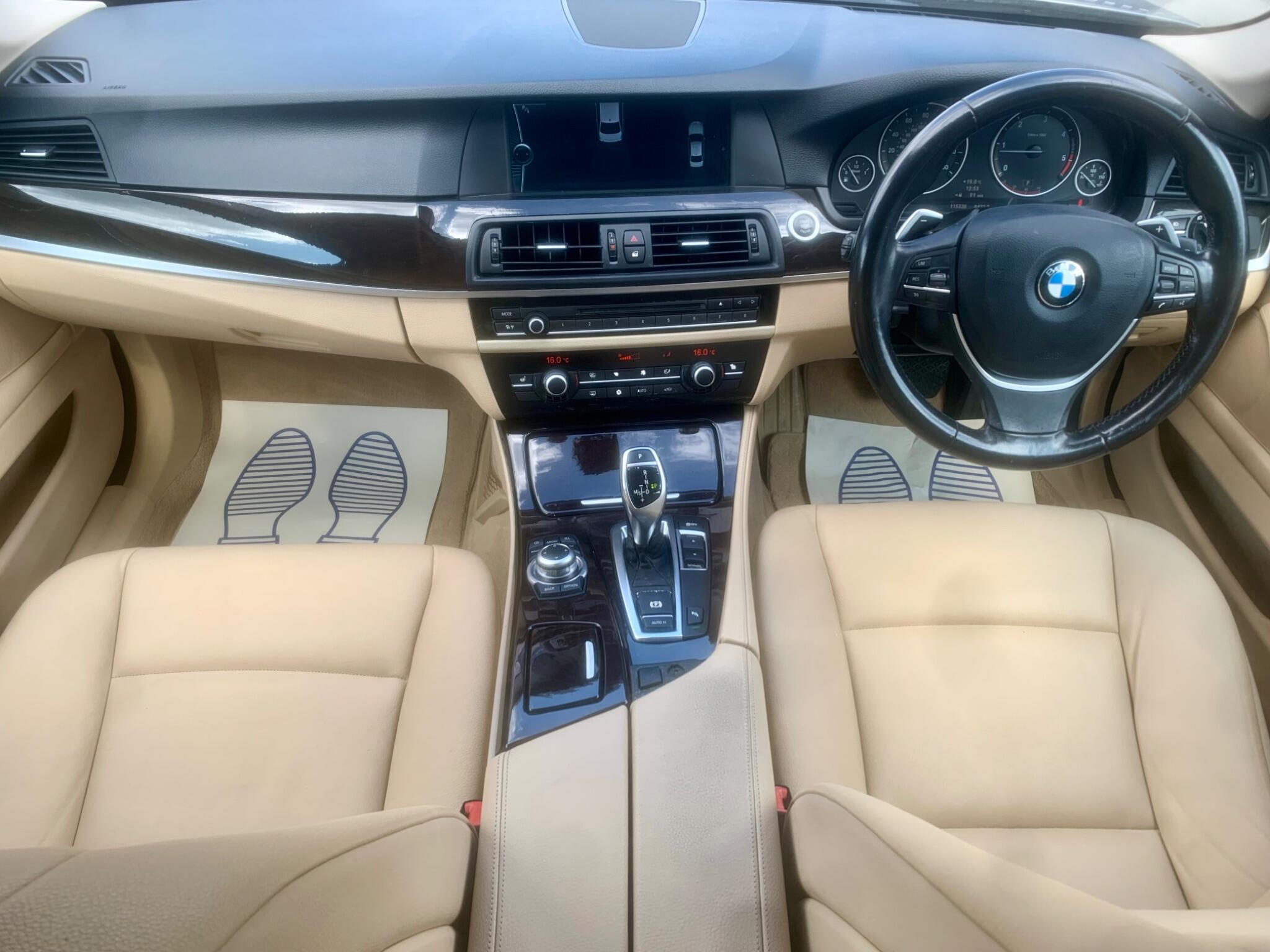 BMW 5 Series view 15