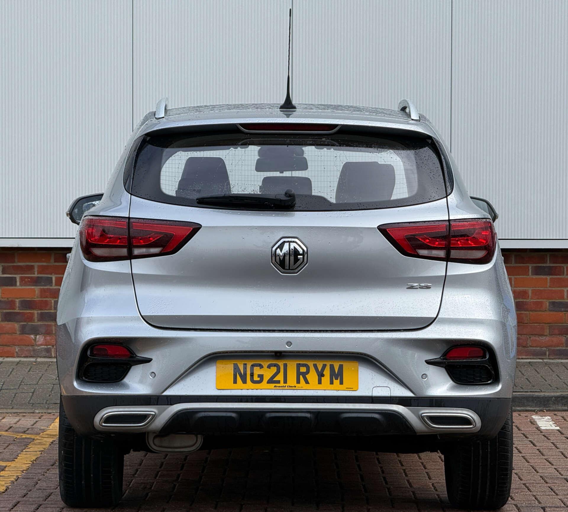 MG ZS view 5