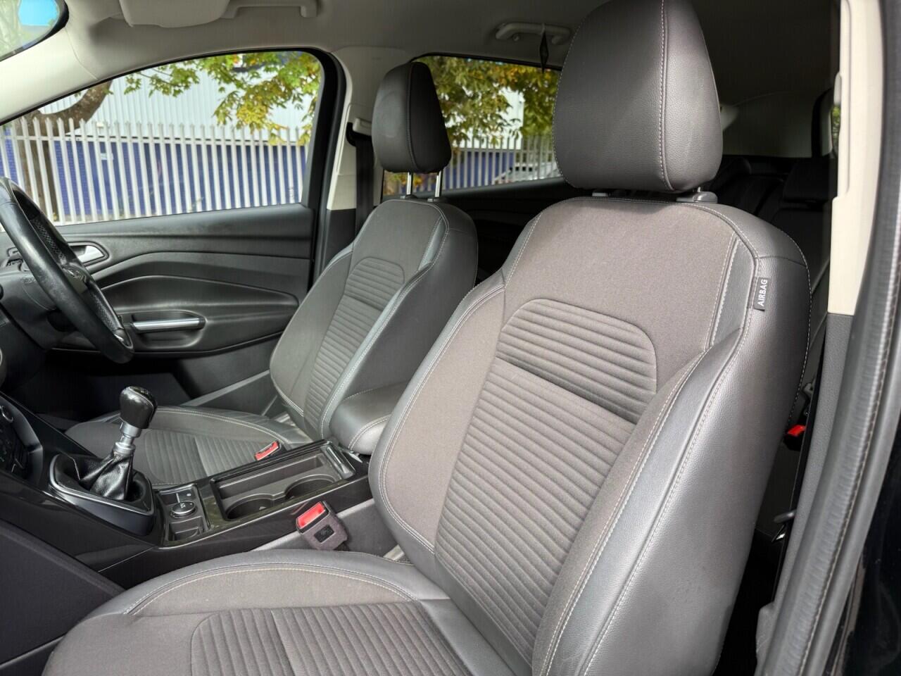 Ford Kuga view 22