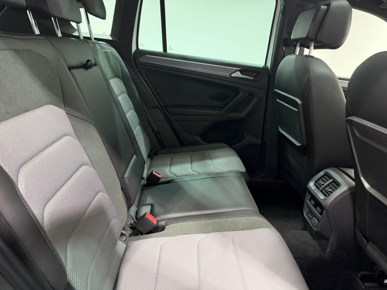 Volkswagen Tiguan view 29