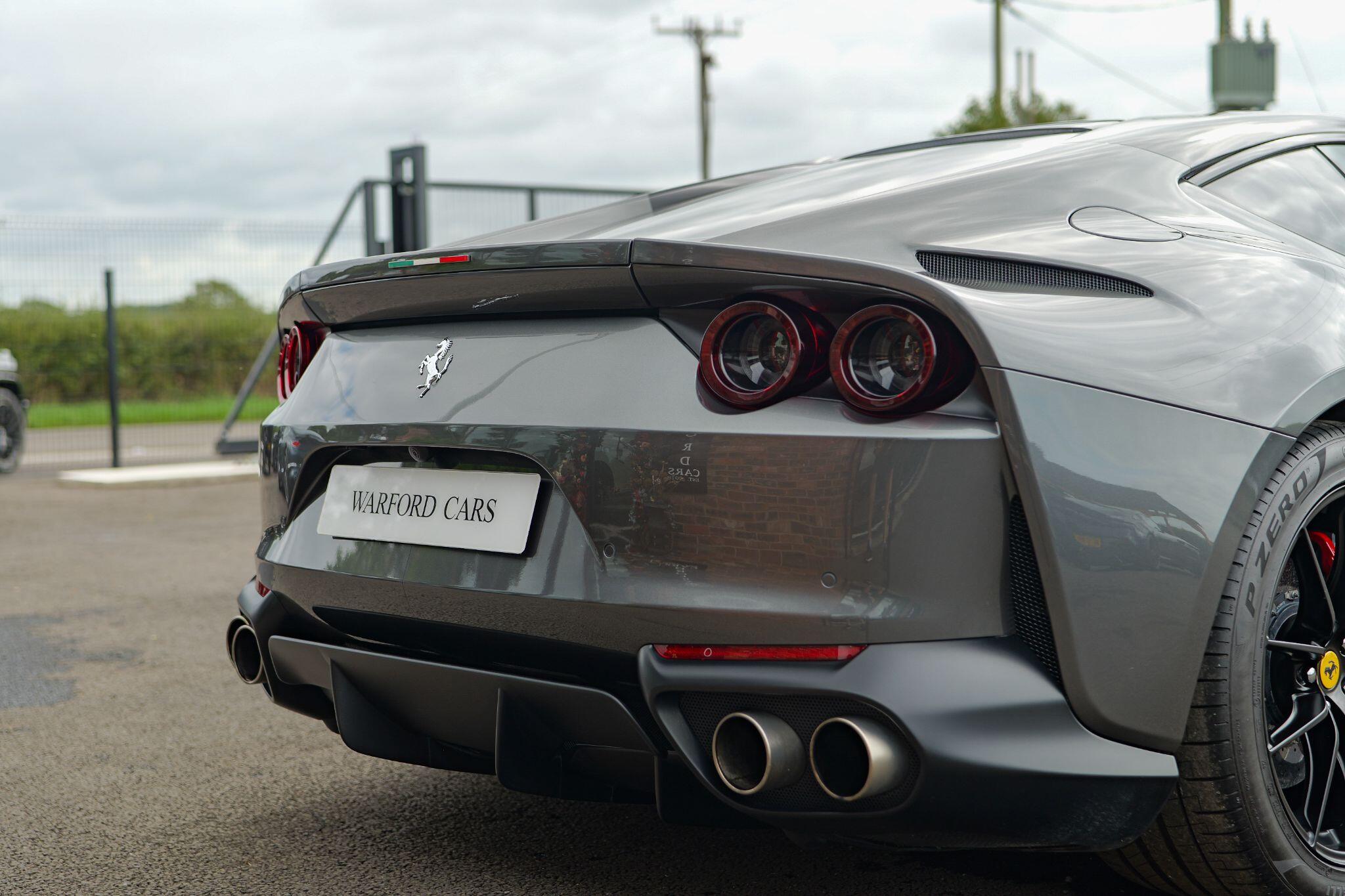 Ferrari 812 view 12