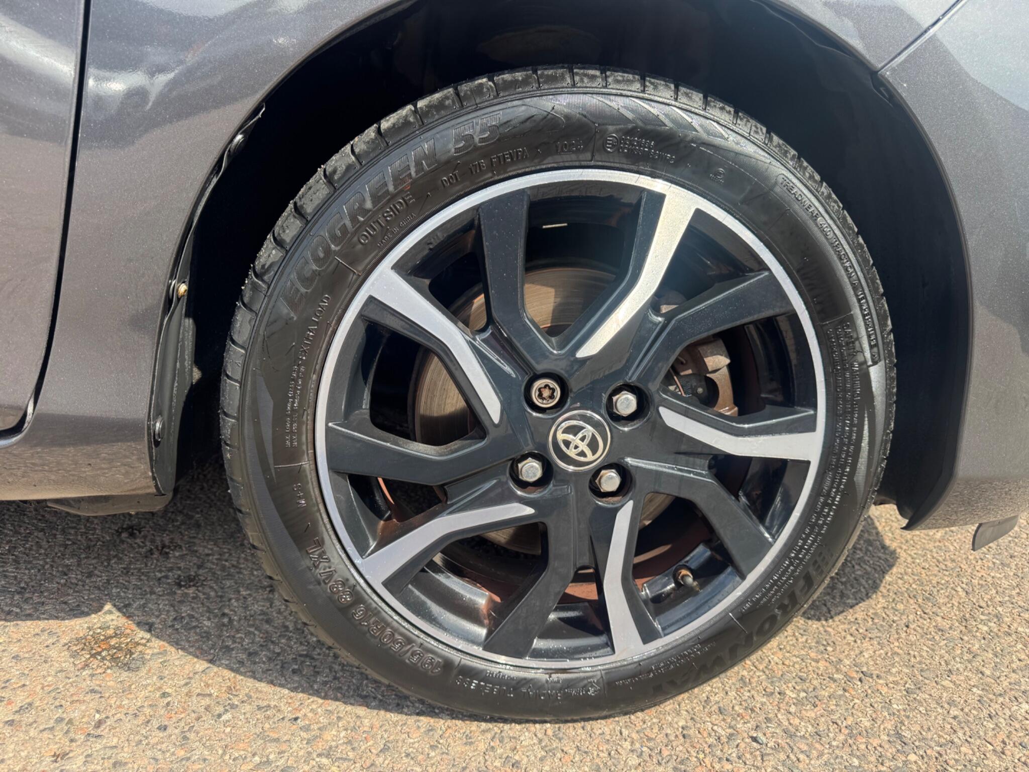Toyota Yaris view 22