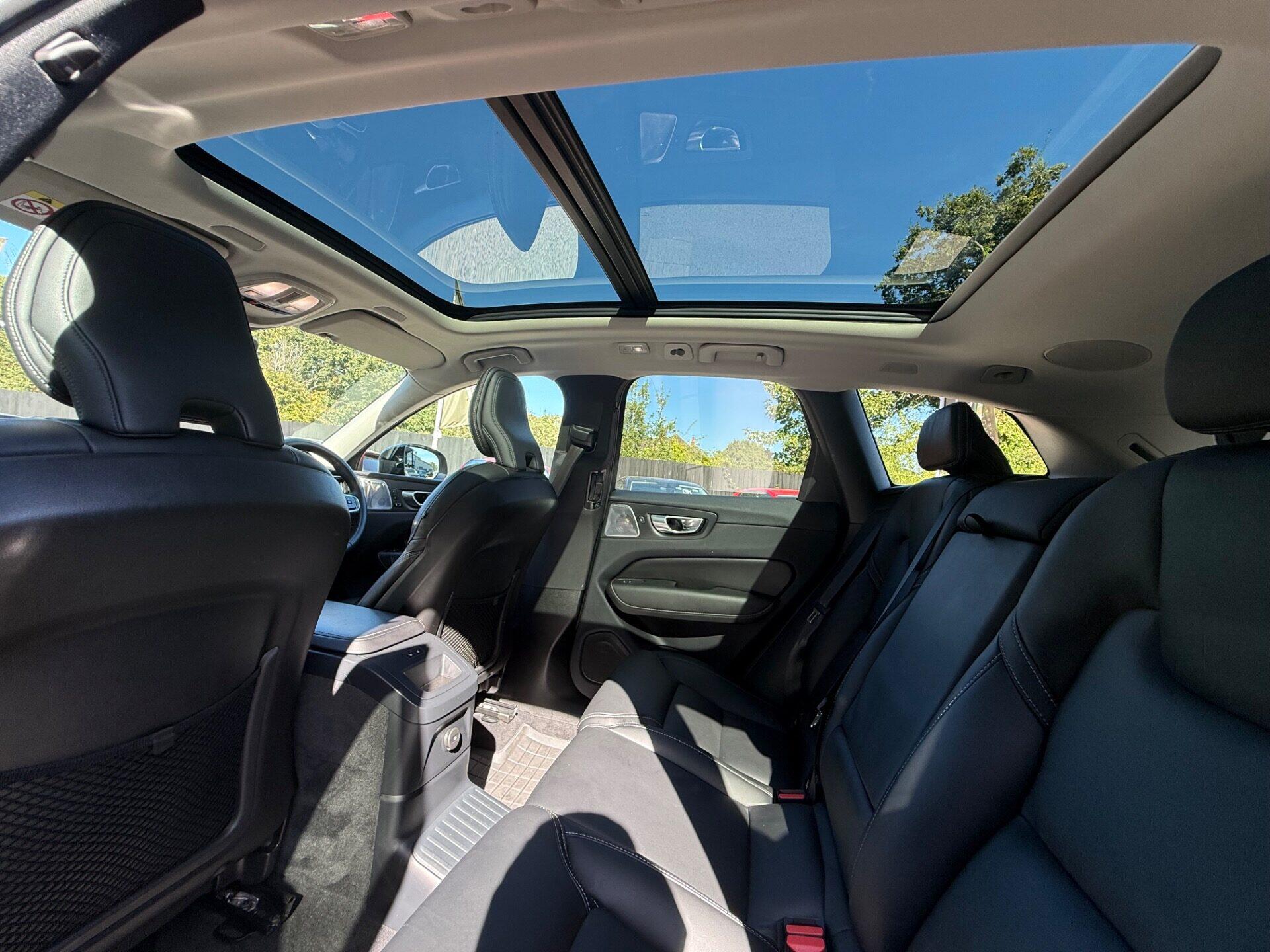 Volvo XC60 view 33