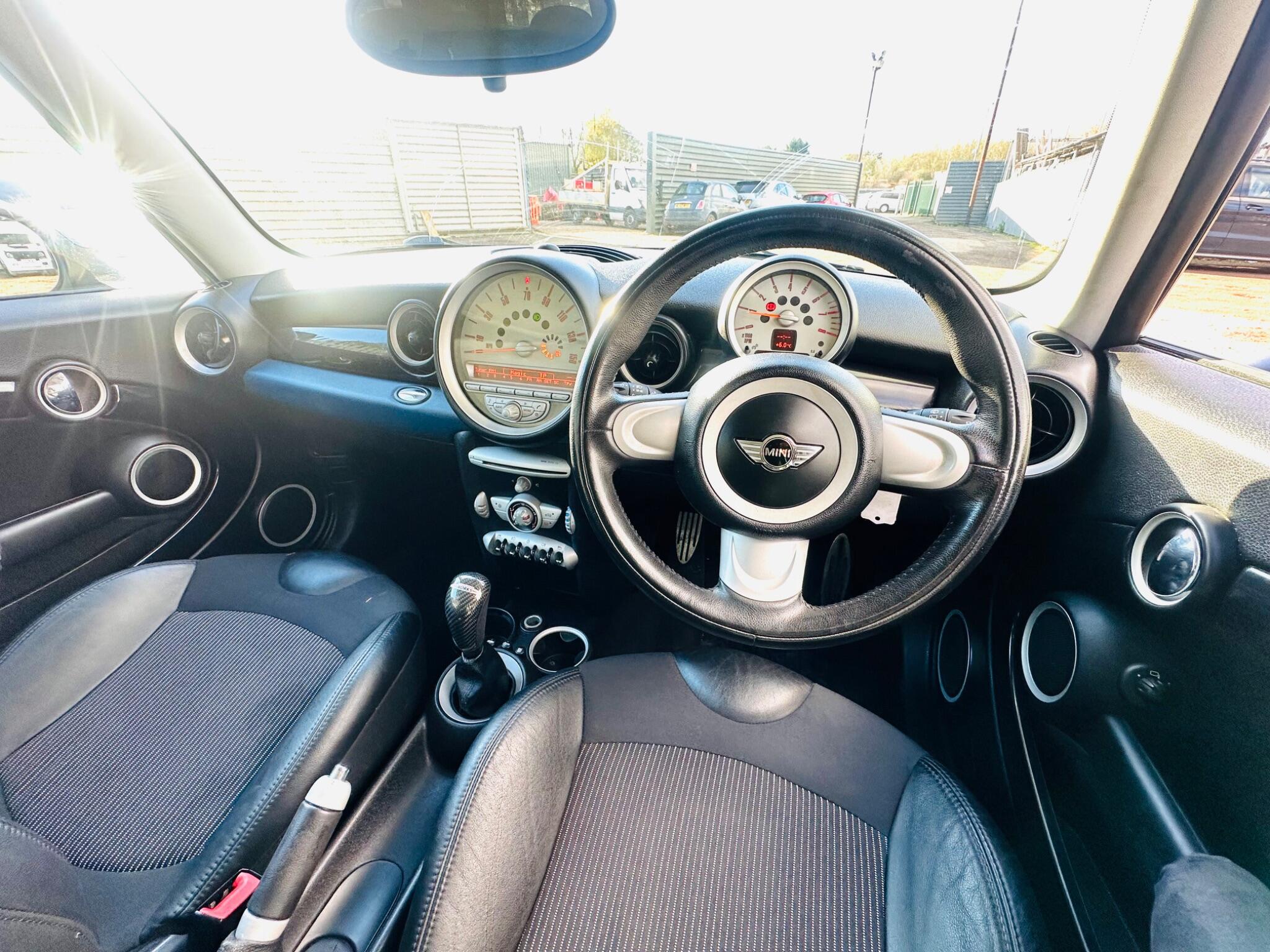 Mini Clubman view 30