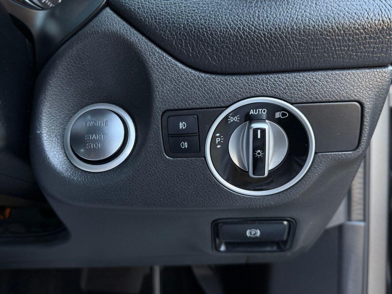Mercedes-Benz Gla view 27